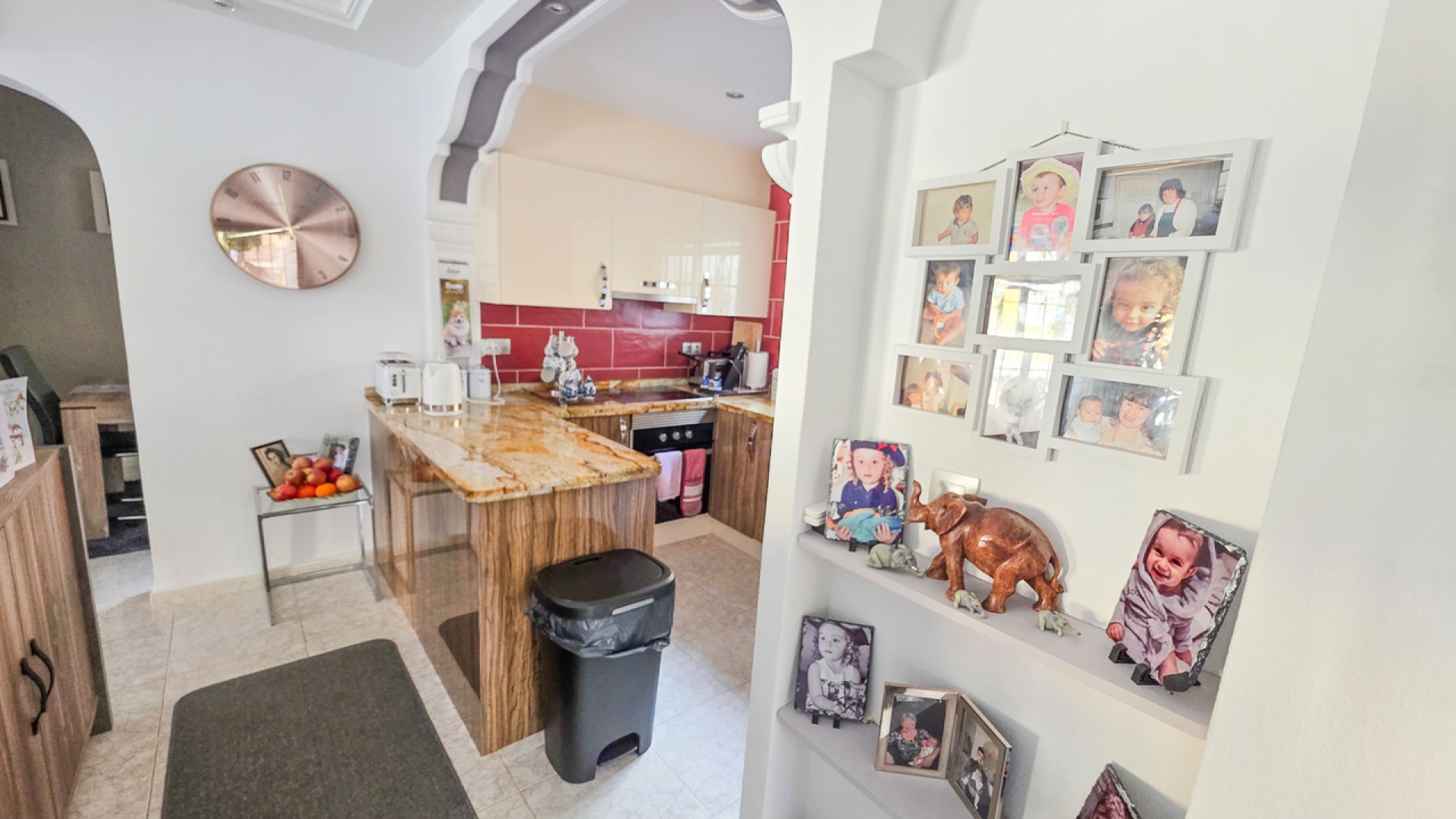 Resale - Villa - Villamartin - El Galan