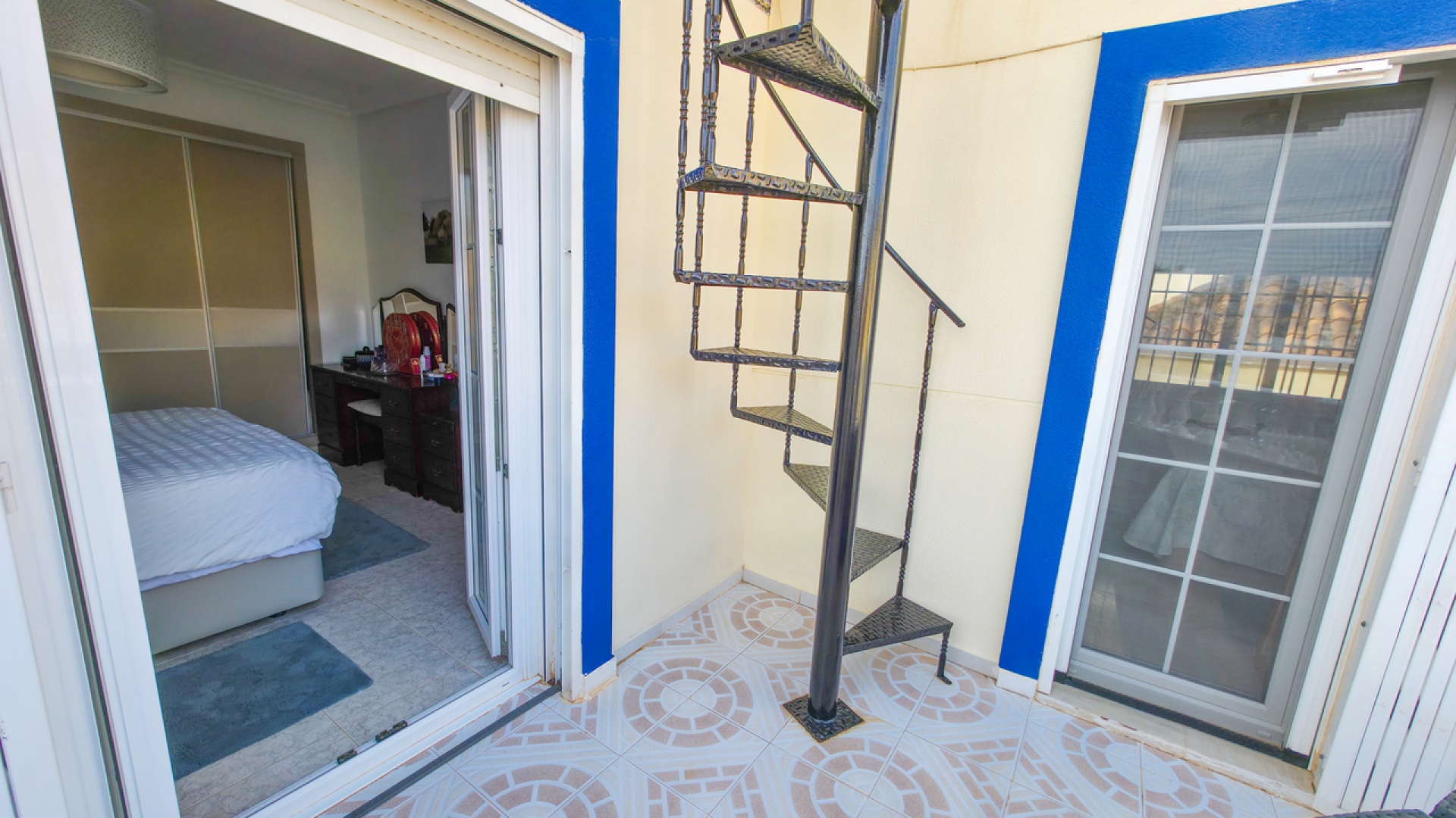 Resale - Villa - Villamartin - El Galan