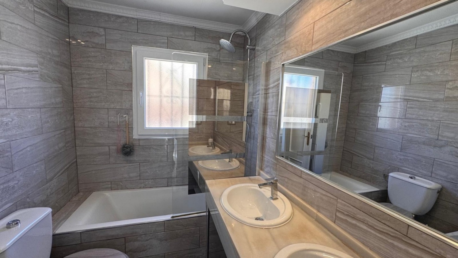 Resale - Villa - Villamartin - El Galan