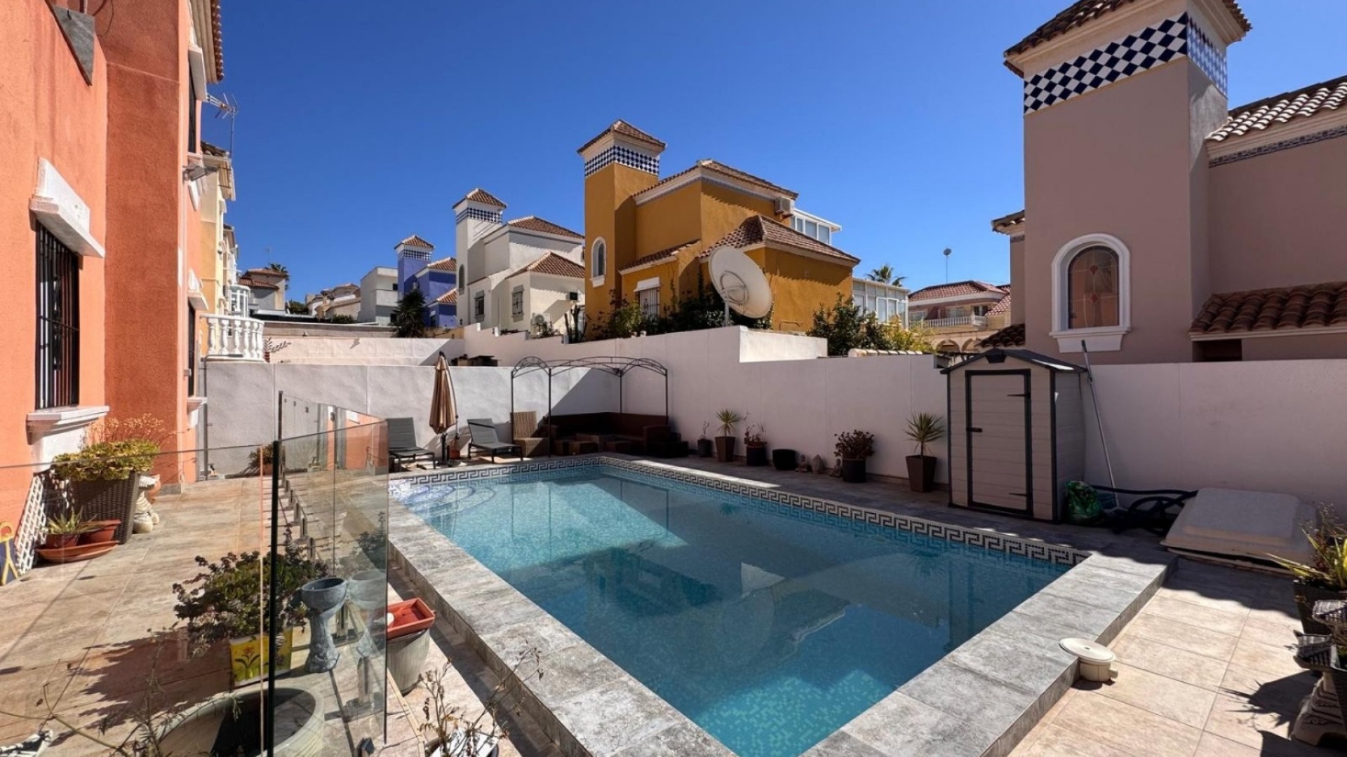 Resale - Villa - Villamartin - El Galan