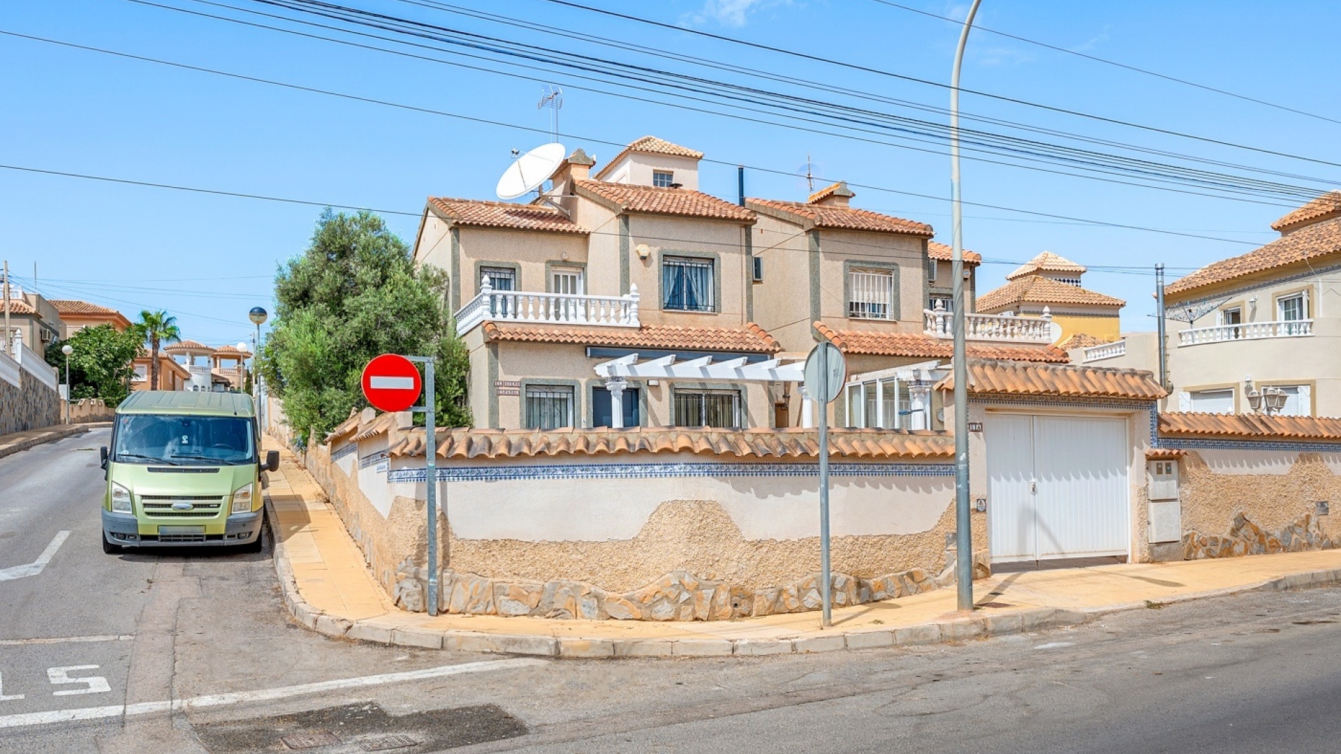 Resale - Villa - Villamartin - El Galan