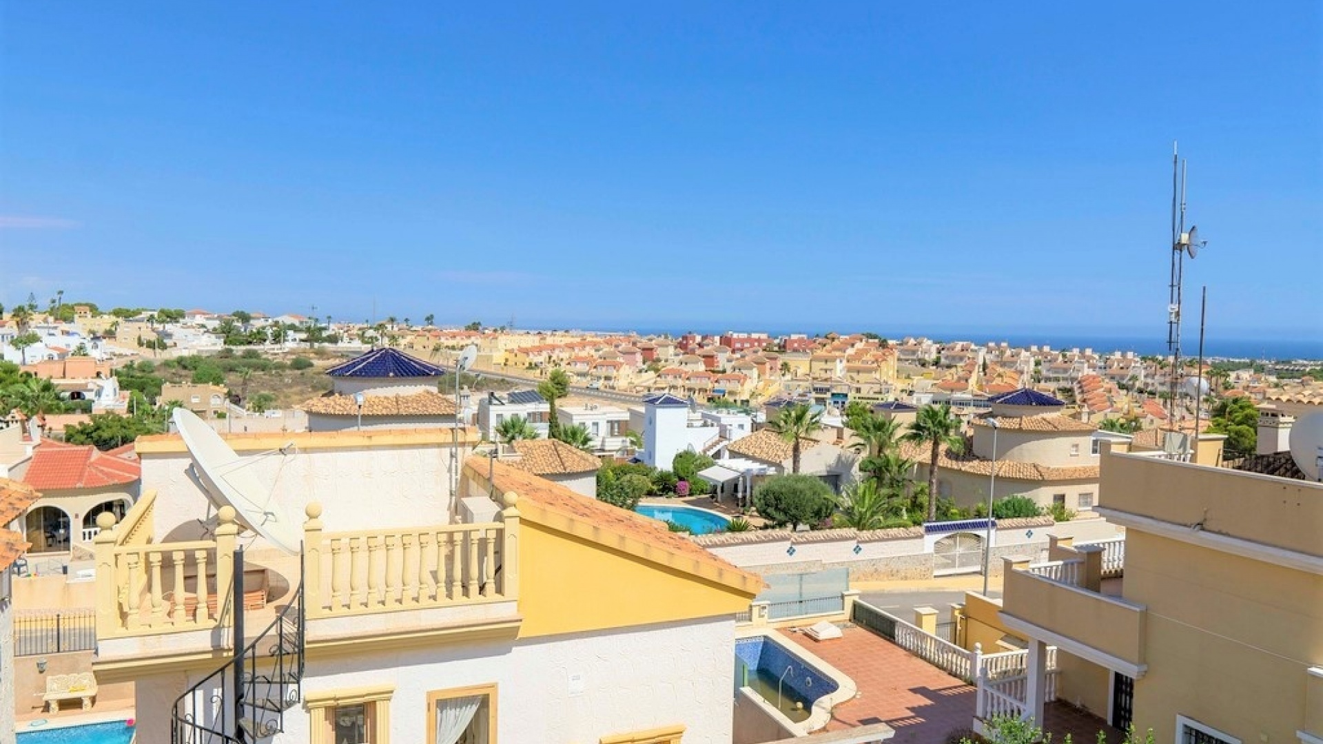 Resale - Villa - Villamartin - El Galan