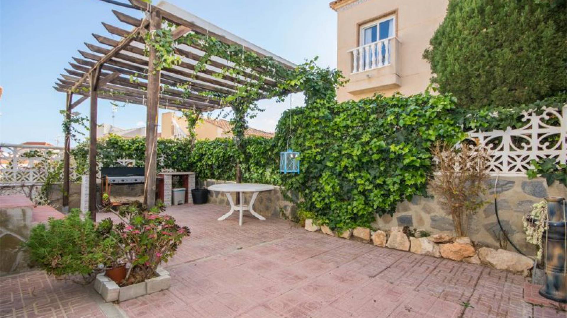 Resale - Villa - Villamartin - El Galan