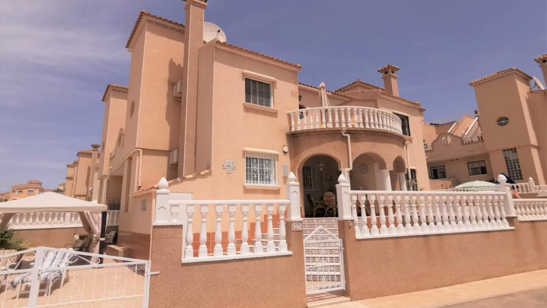 Resale - Villa - Villamartin - El Galan