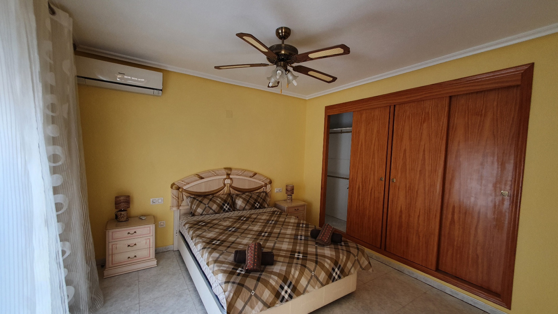 Resale - Villa - Villamartin - El Galan