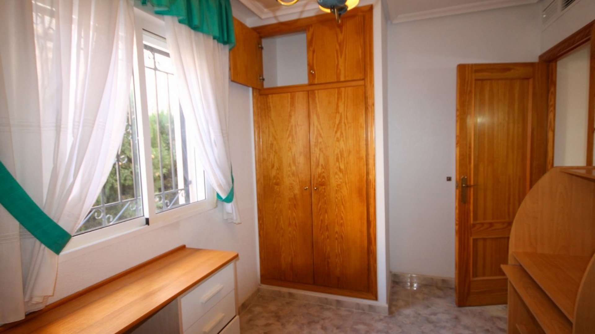 Resale - Villa - Villamartin - El Galan