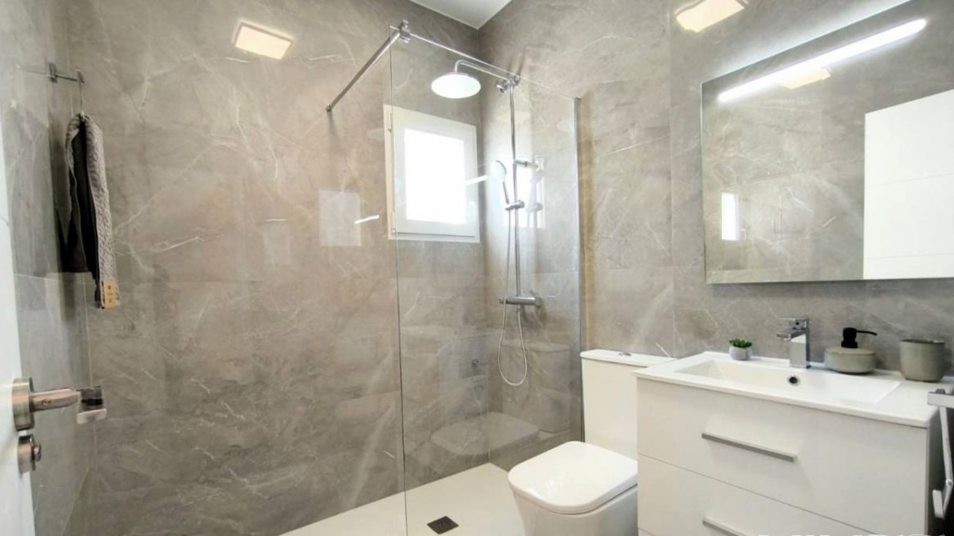 Resale - Villa - Villamartin - el presidente