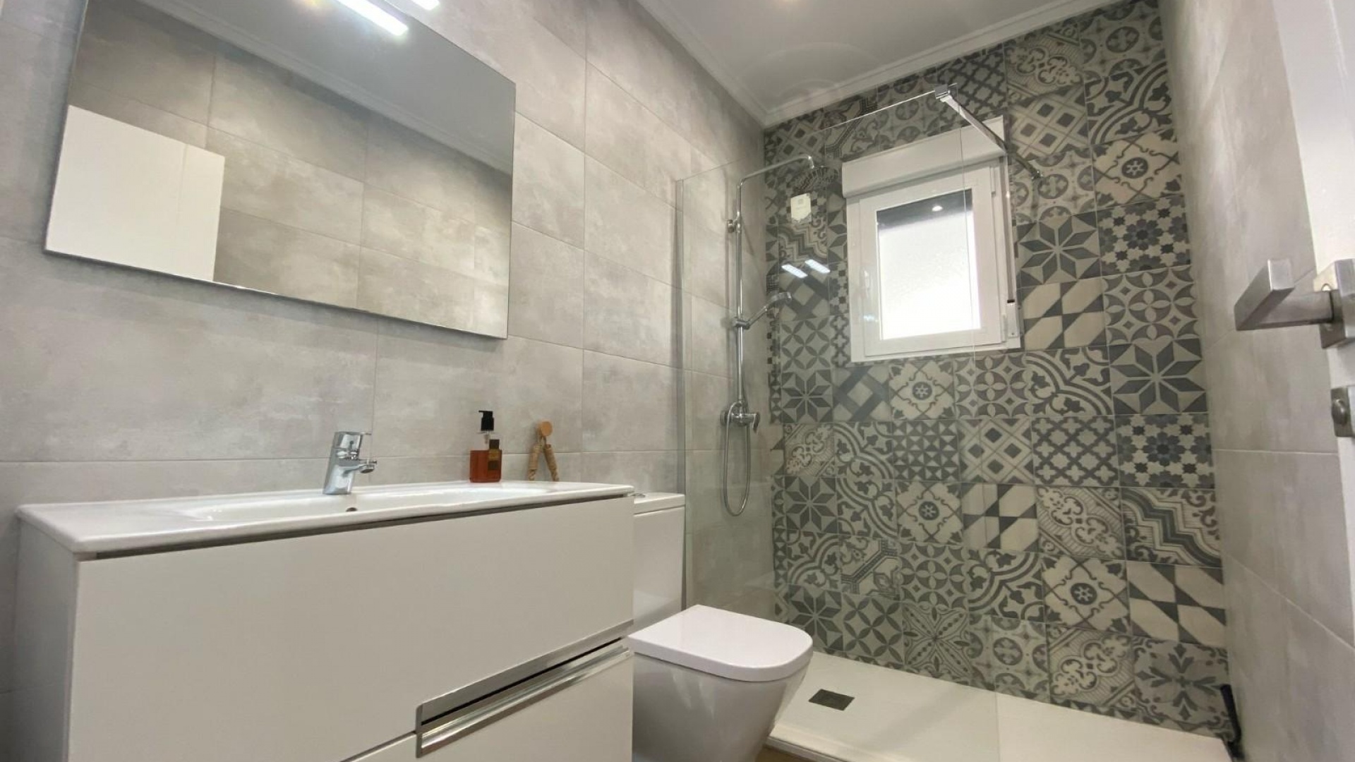 Resale - Villa - Villamartin - el presidente