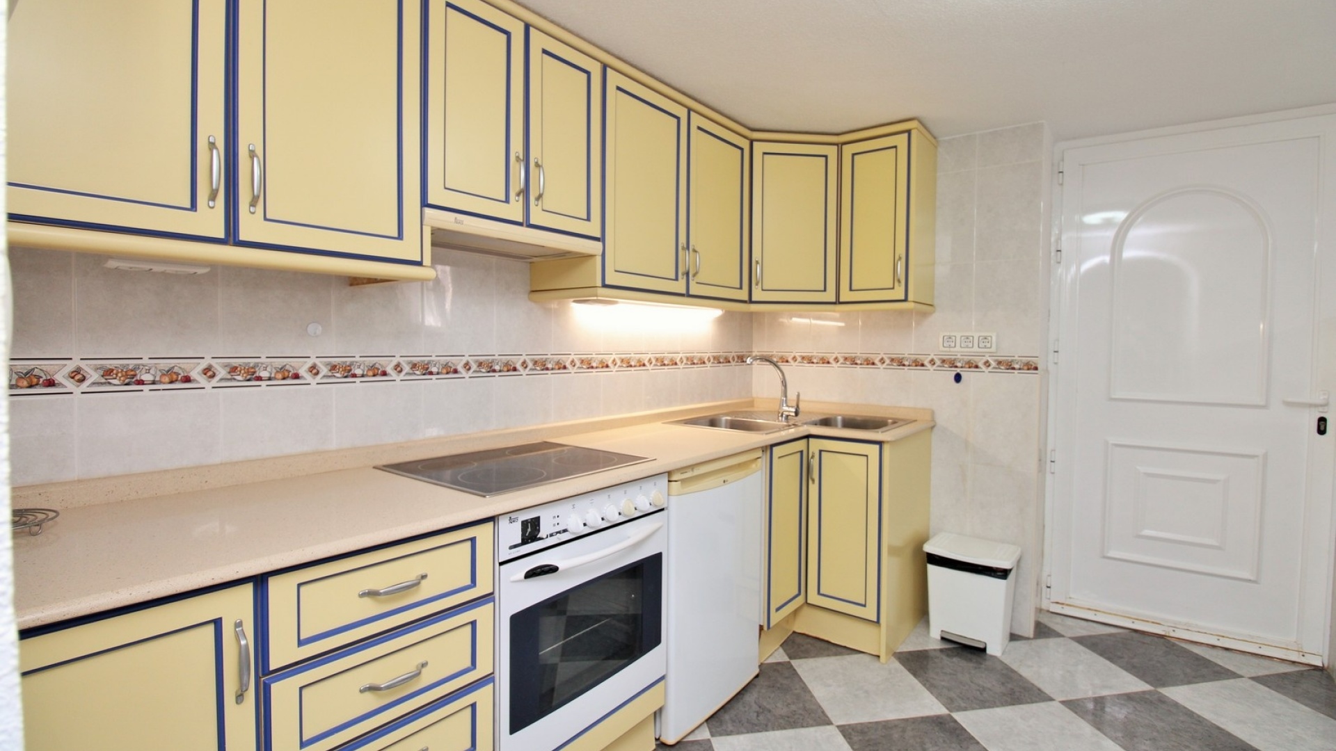 Resale - Villa - Villamartin - el presidente