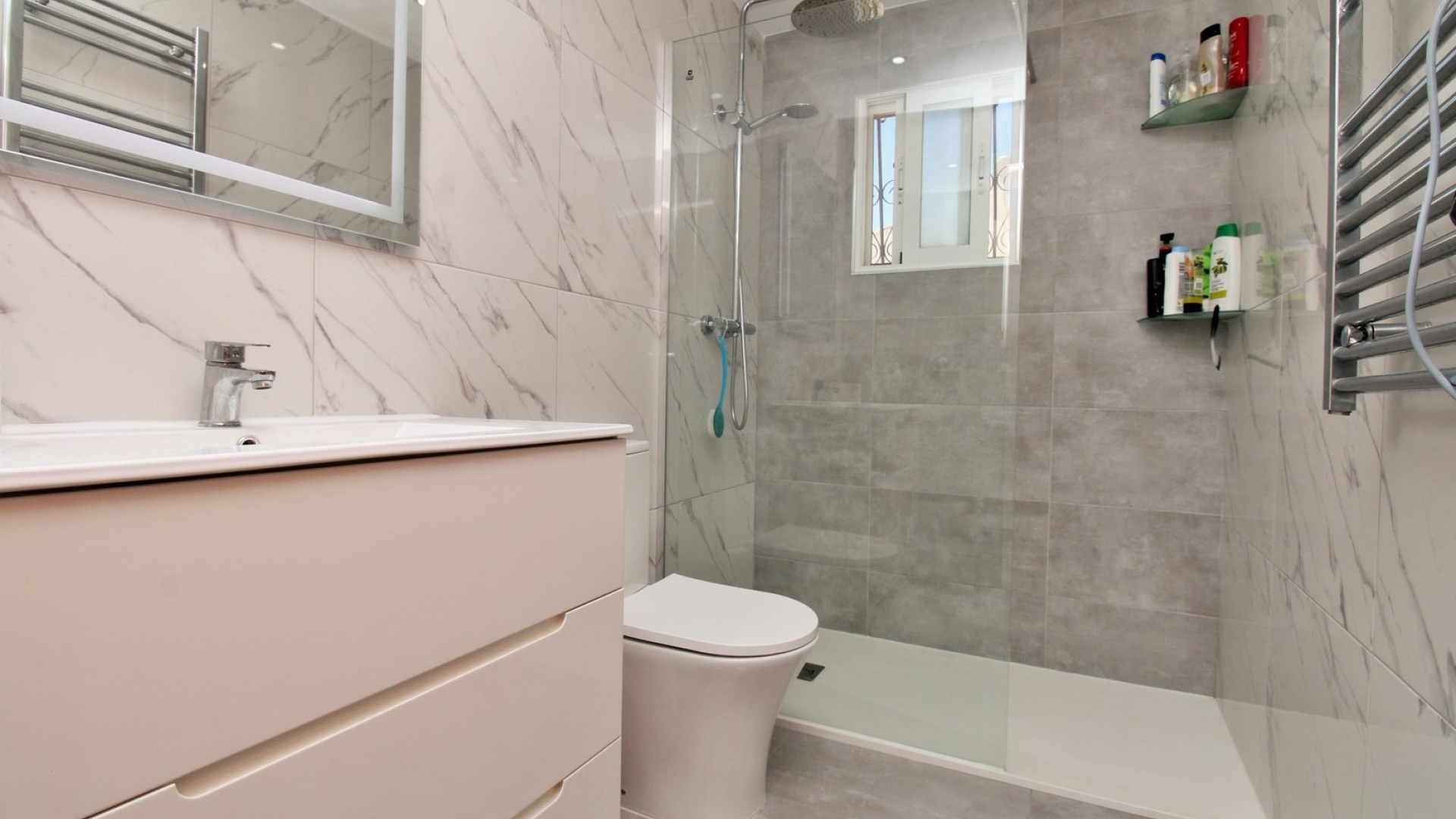 Resale - Villa - Villamartin - el presidente