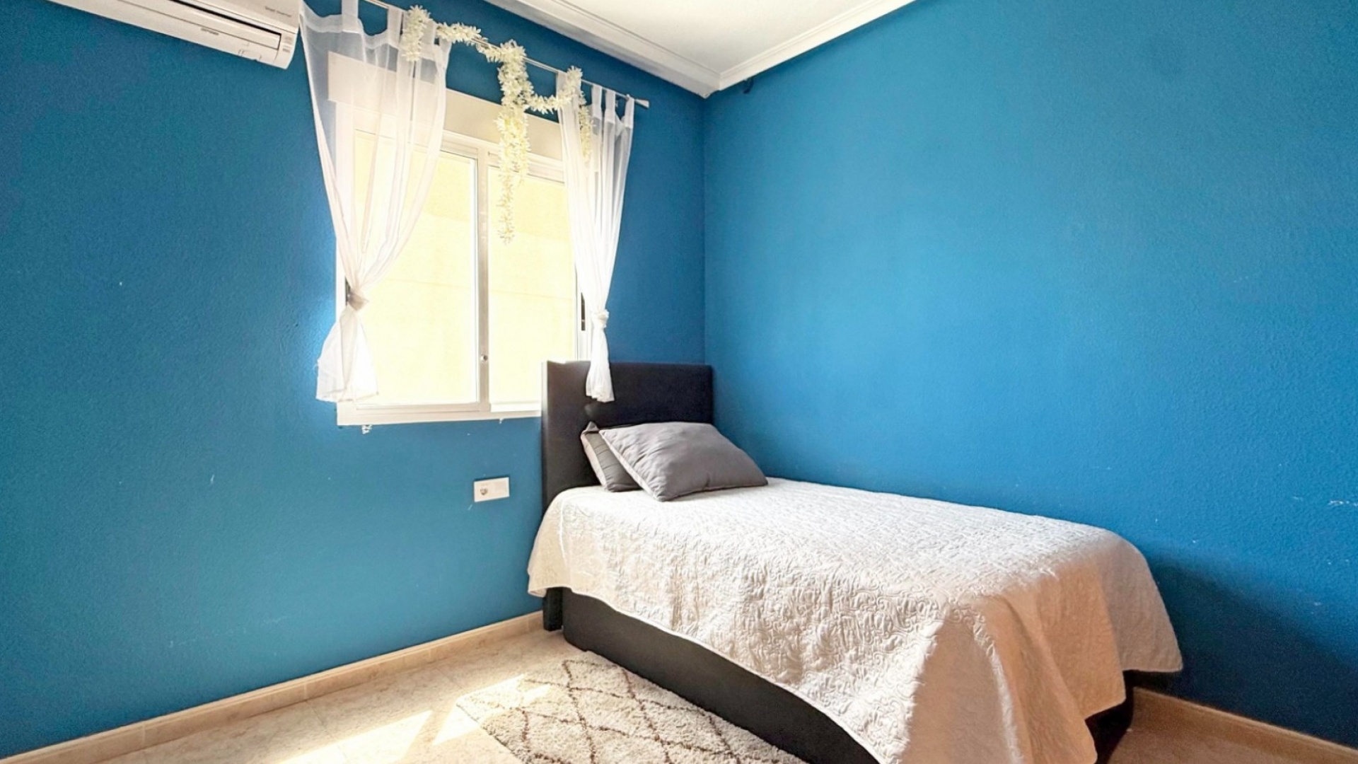 Resale - Villa - Villamartin - La Fuente