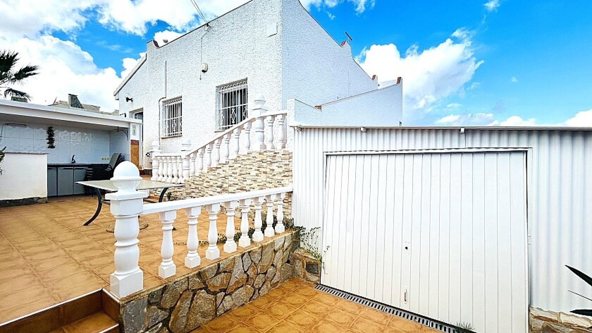 Resale - Villa - Villamartin - las filipinas