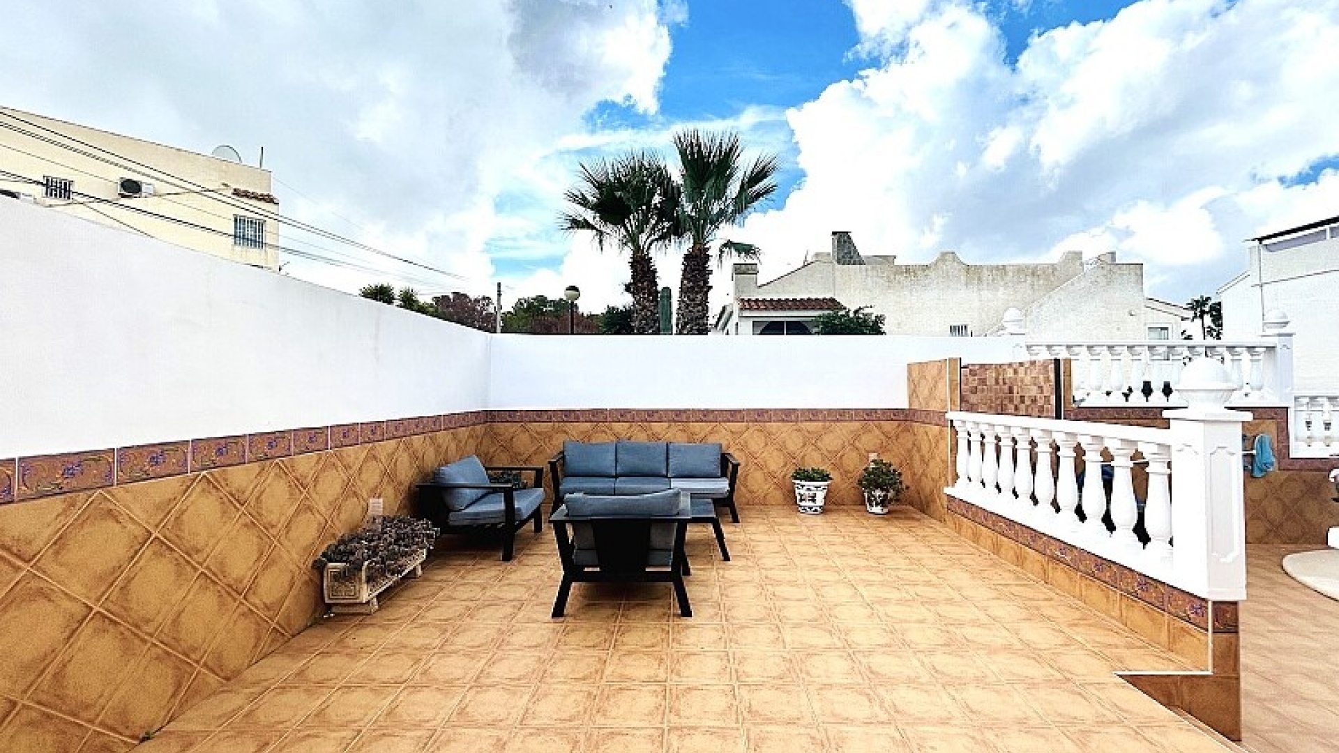 Resale - Villa - Villamartin - las filipinas