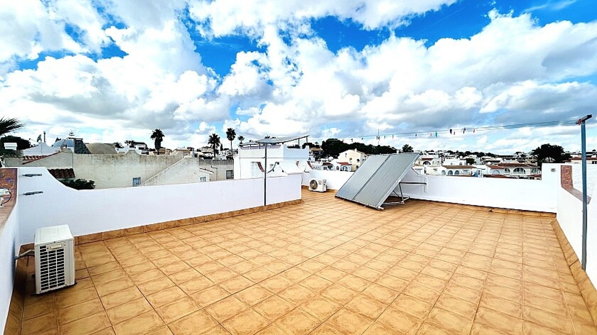 Resale - Villa - Villamartin - las filipinas