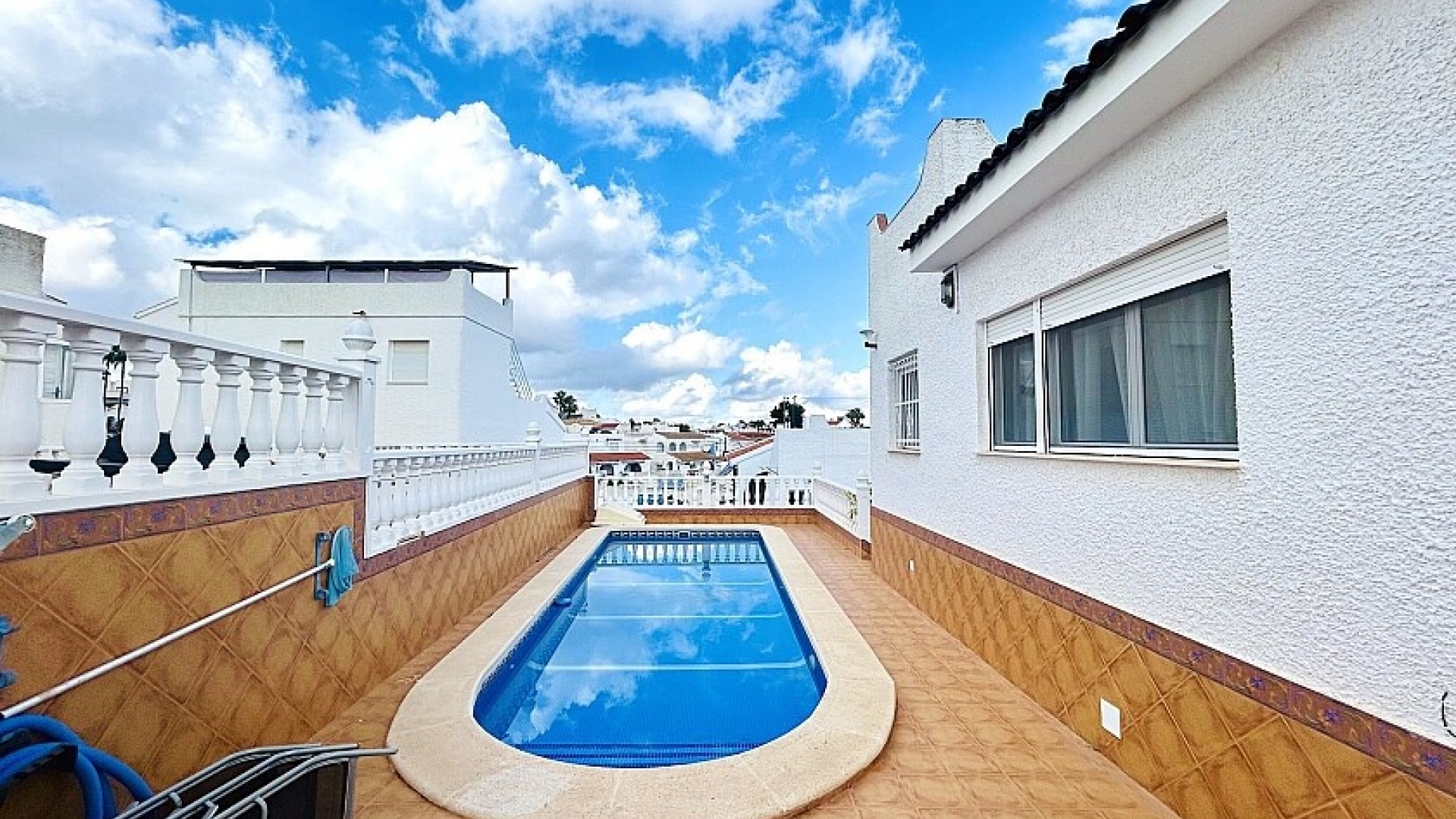 Resale - Villa - Villamartin - las filipinas