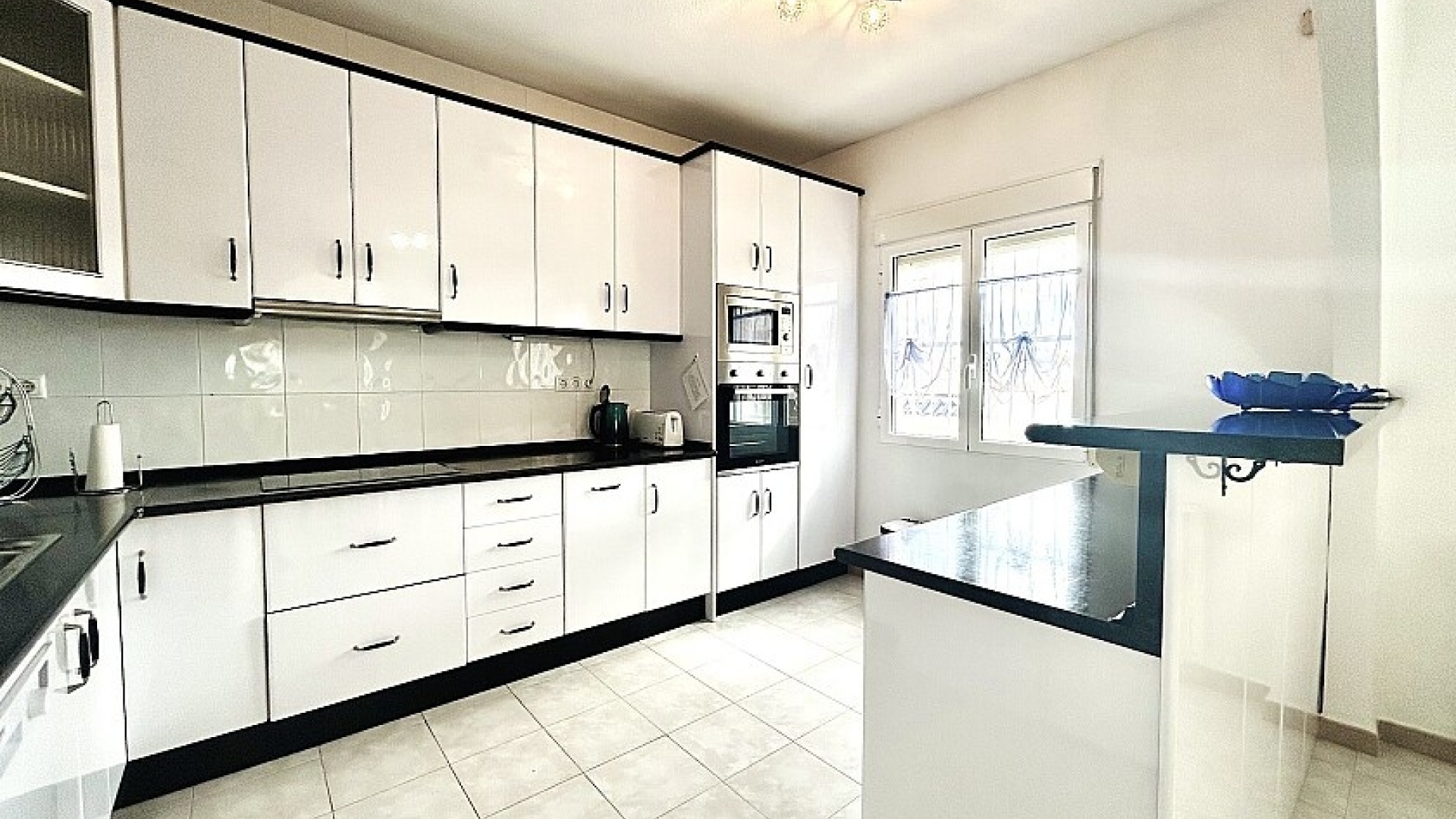 Resale - Villa - Villamartin - las filipinas