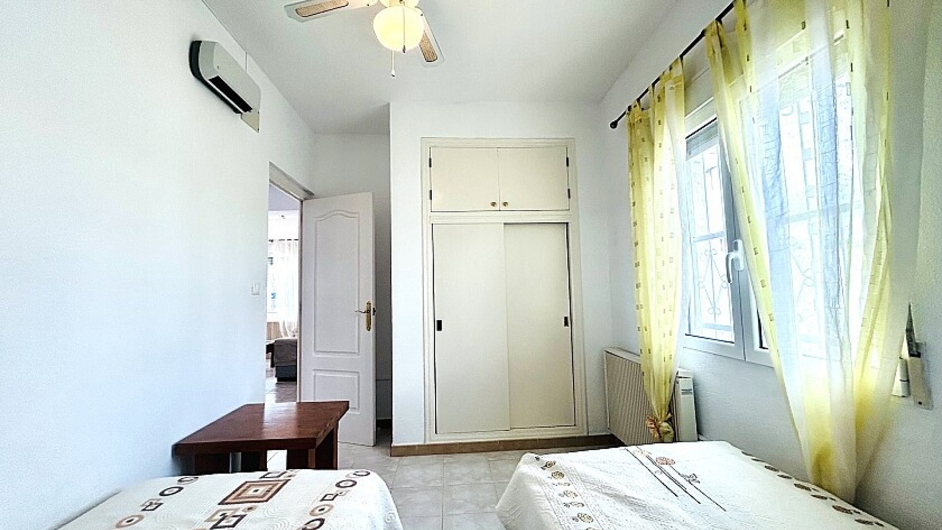 Resale - Villa - Villamartin - las filipinas