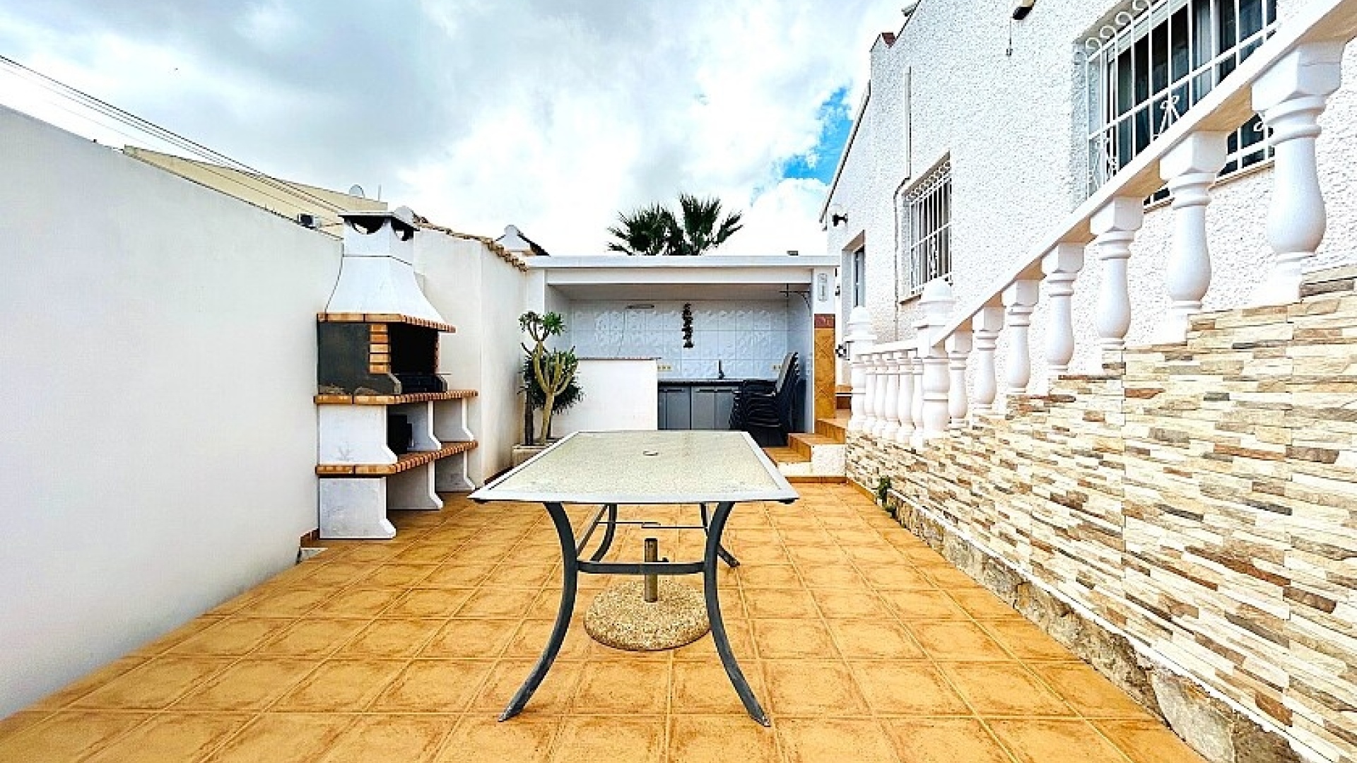 Resale - Villa - Villamartin - las filipinas