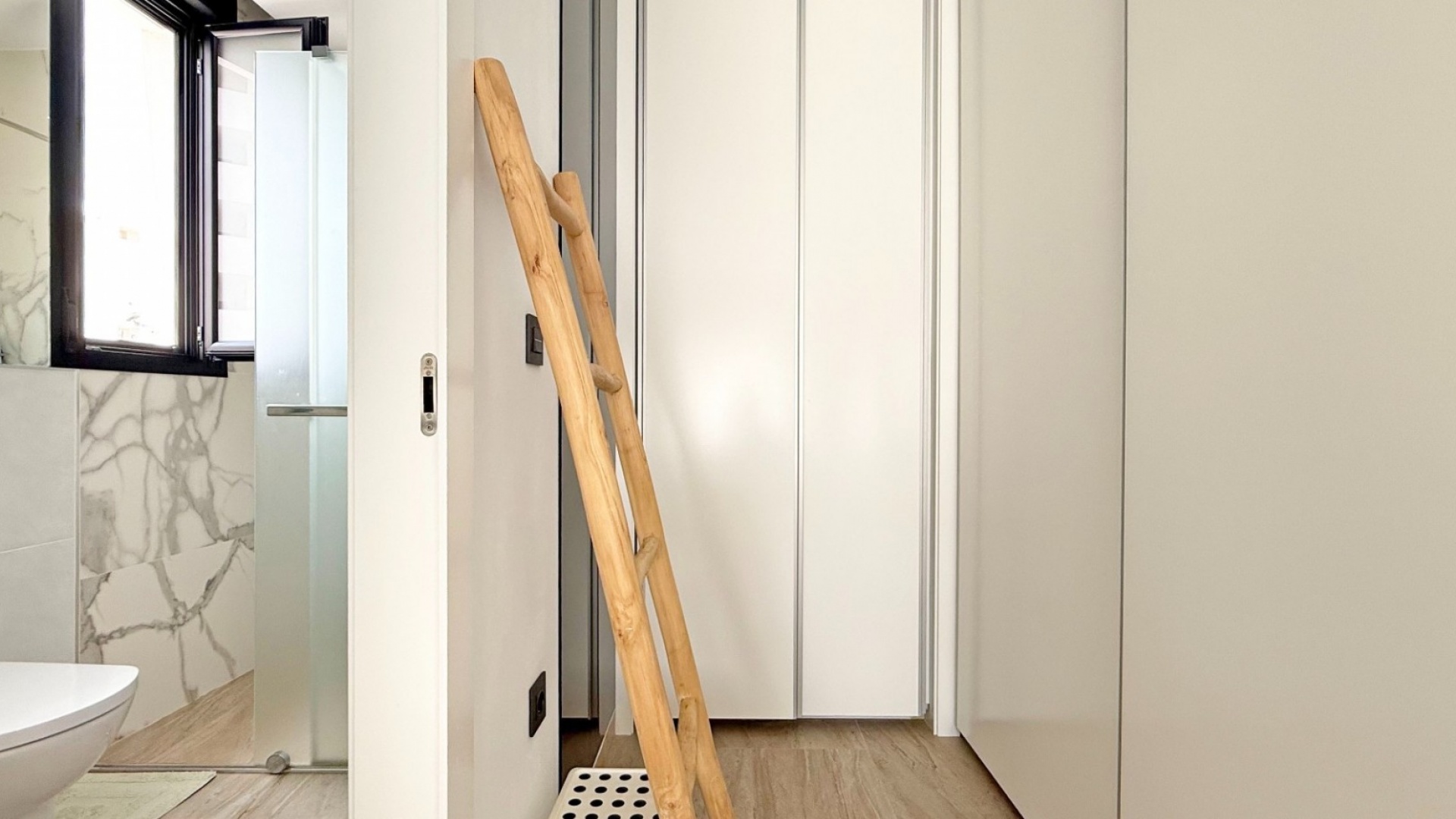 Resale - Villa - Villamartin - las filipinas