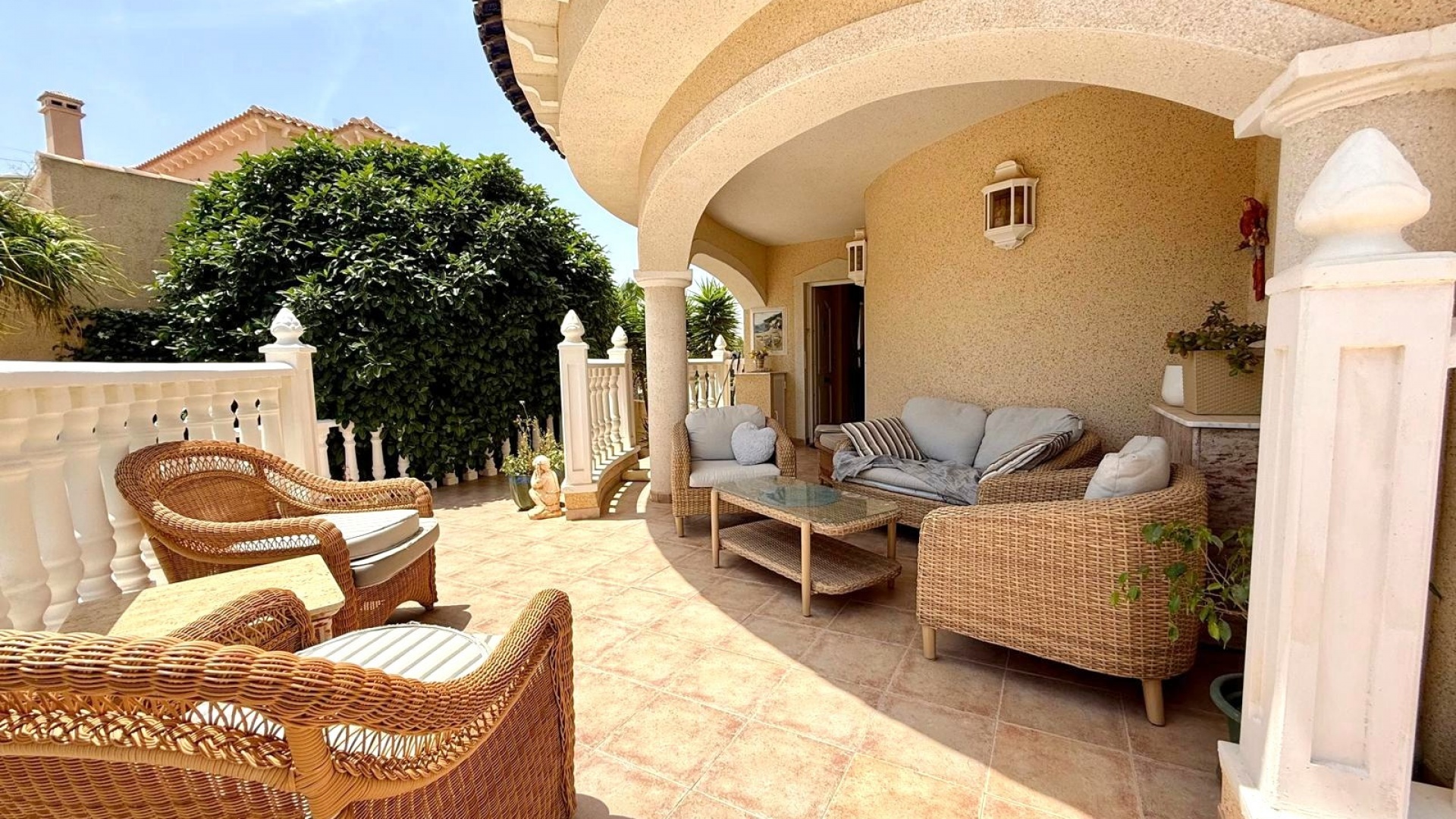 Resale - Villa - Villamartin - las filipinas