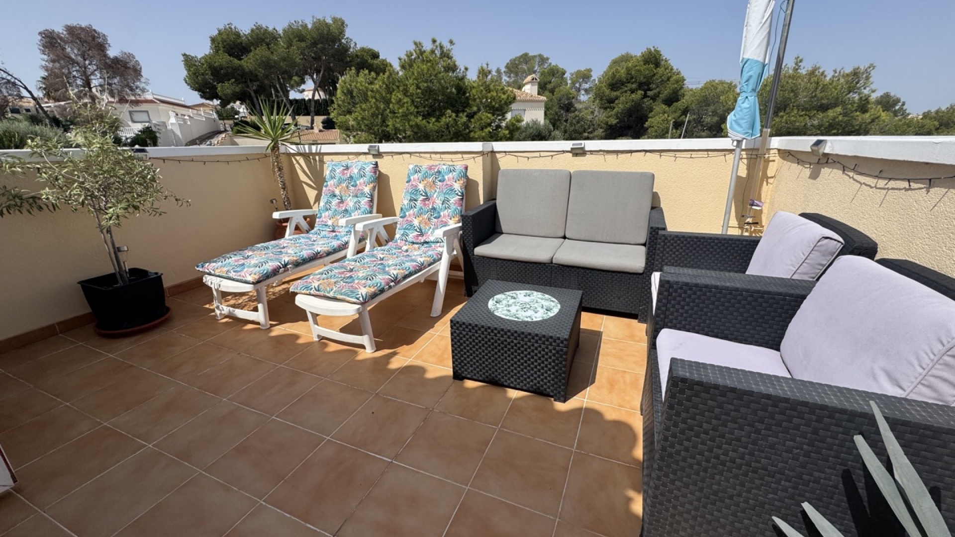 Resale - Villa - Villamartin - las filipinas