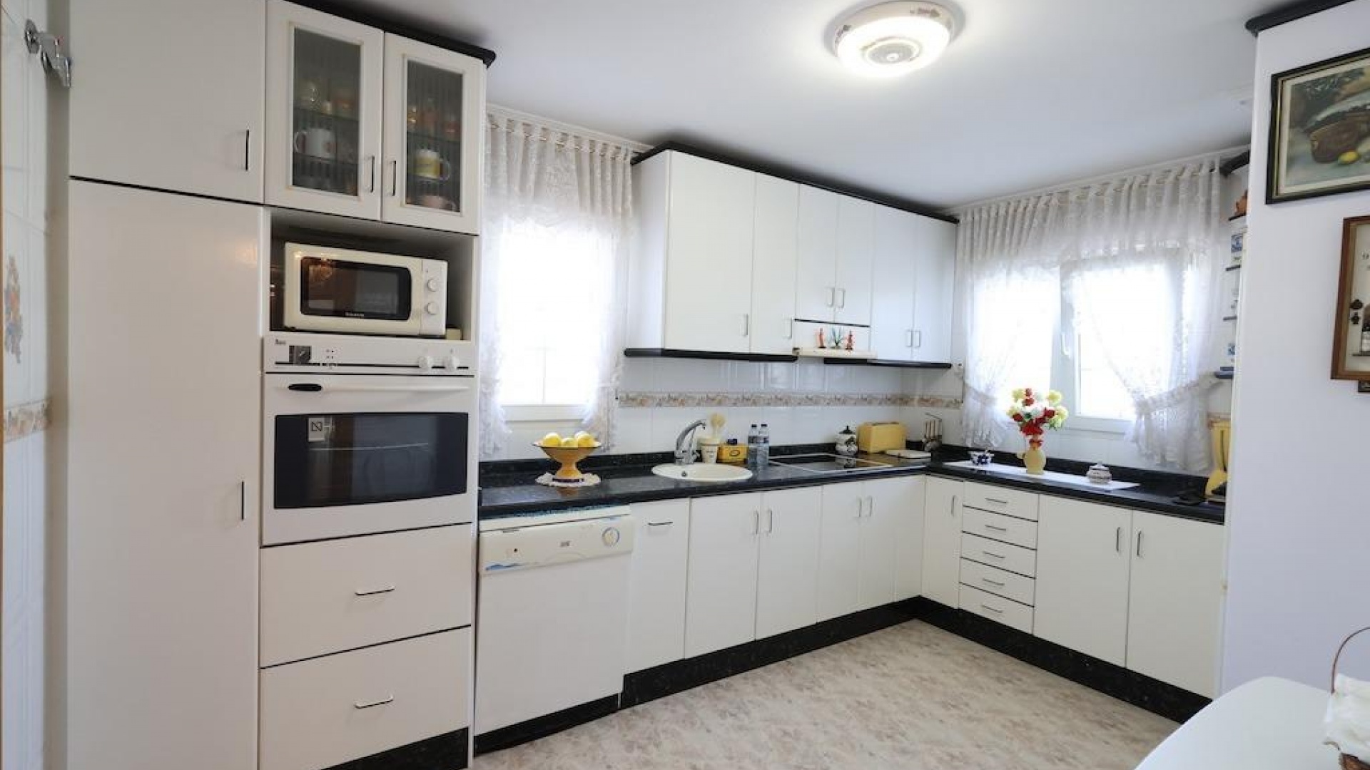 Resale - Villa - Villamartin - las filipinas