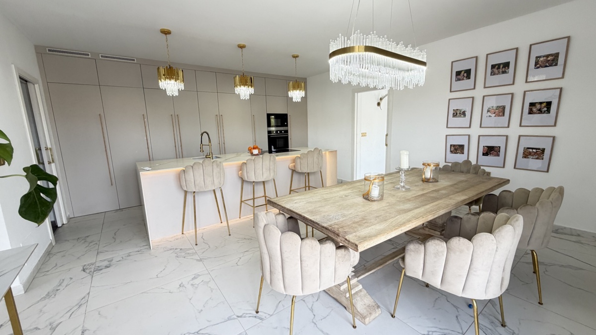 Resale - Villa - Villamartin - las filipinas