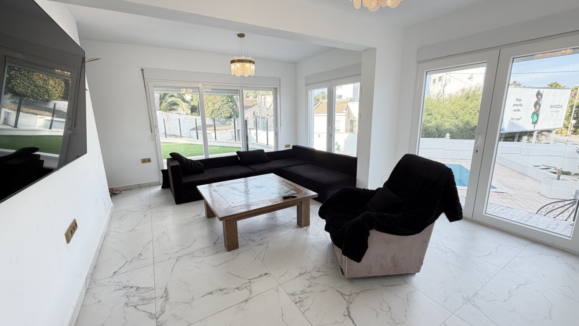 Resale - Villa - Villamartin - las filipinas