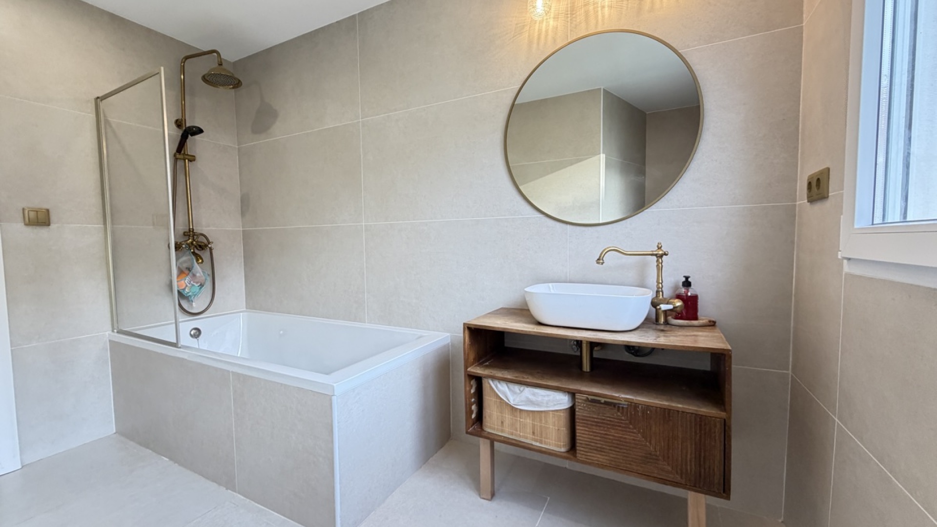 Resale - Villa - Villamartin - las filipinas