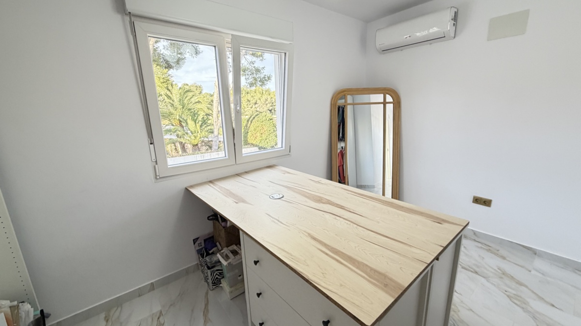 Resale - Villa - Villamartin - las filipinas