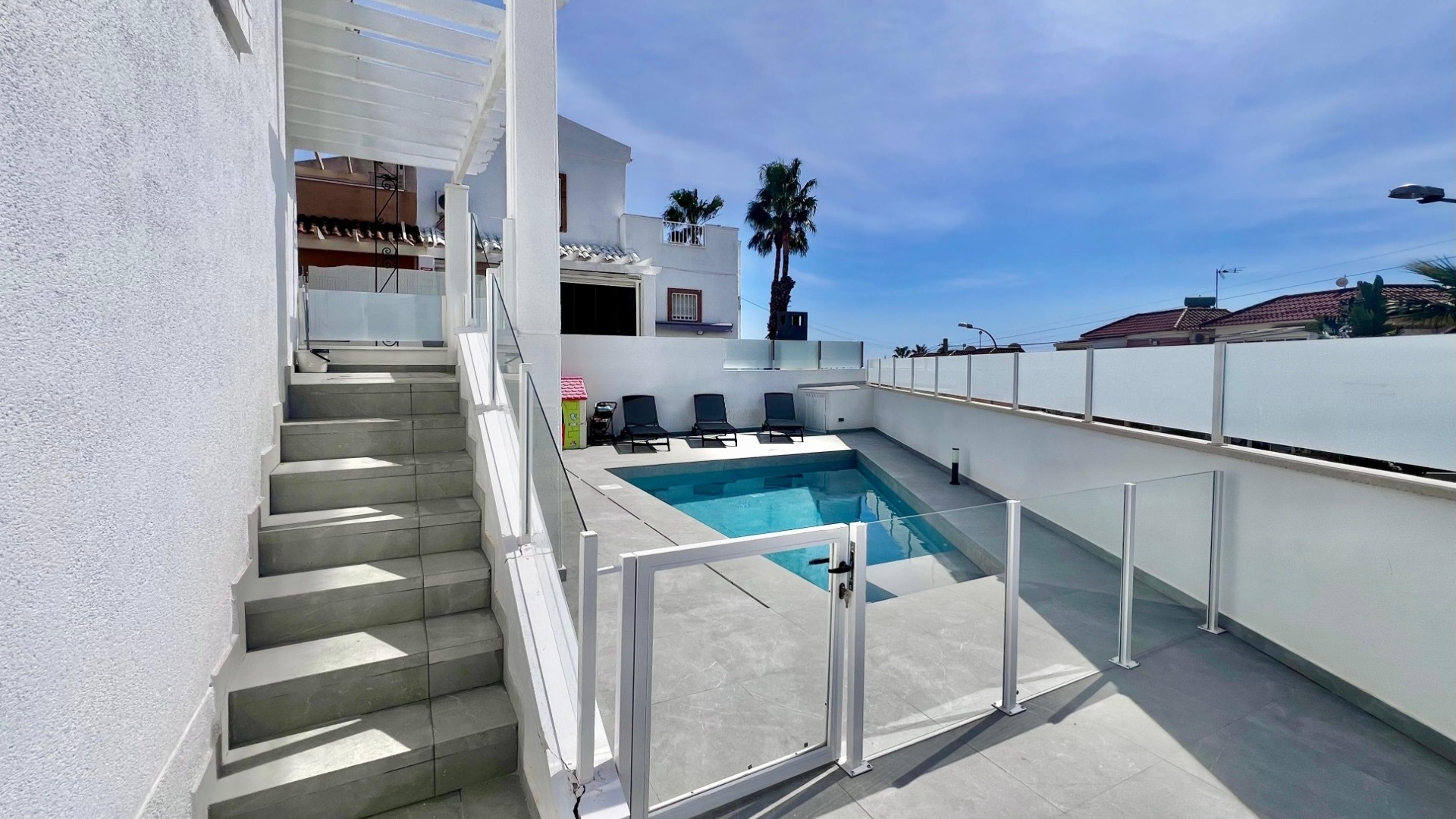 Resale - Villa - Villamartin - las filipinas