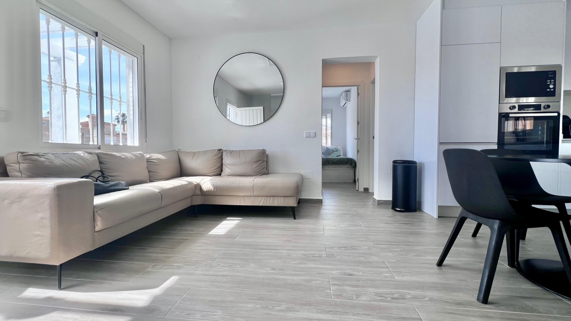 Resale - Villa - Villamartin - las filipinas