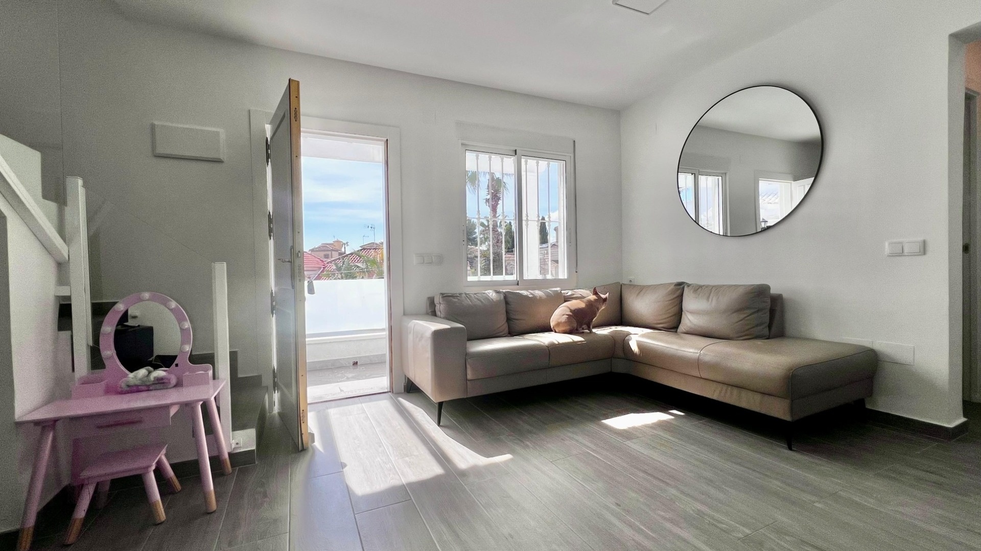 Resale - Villa - Villamartin - las filipinas