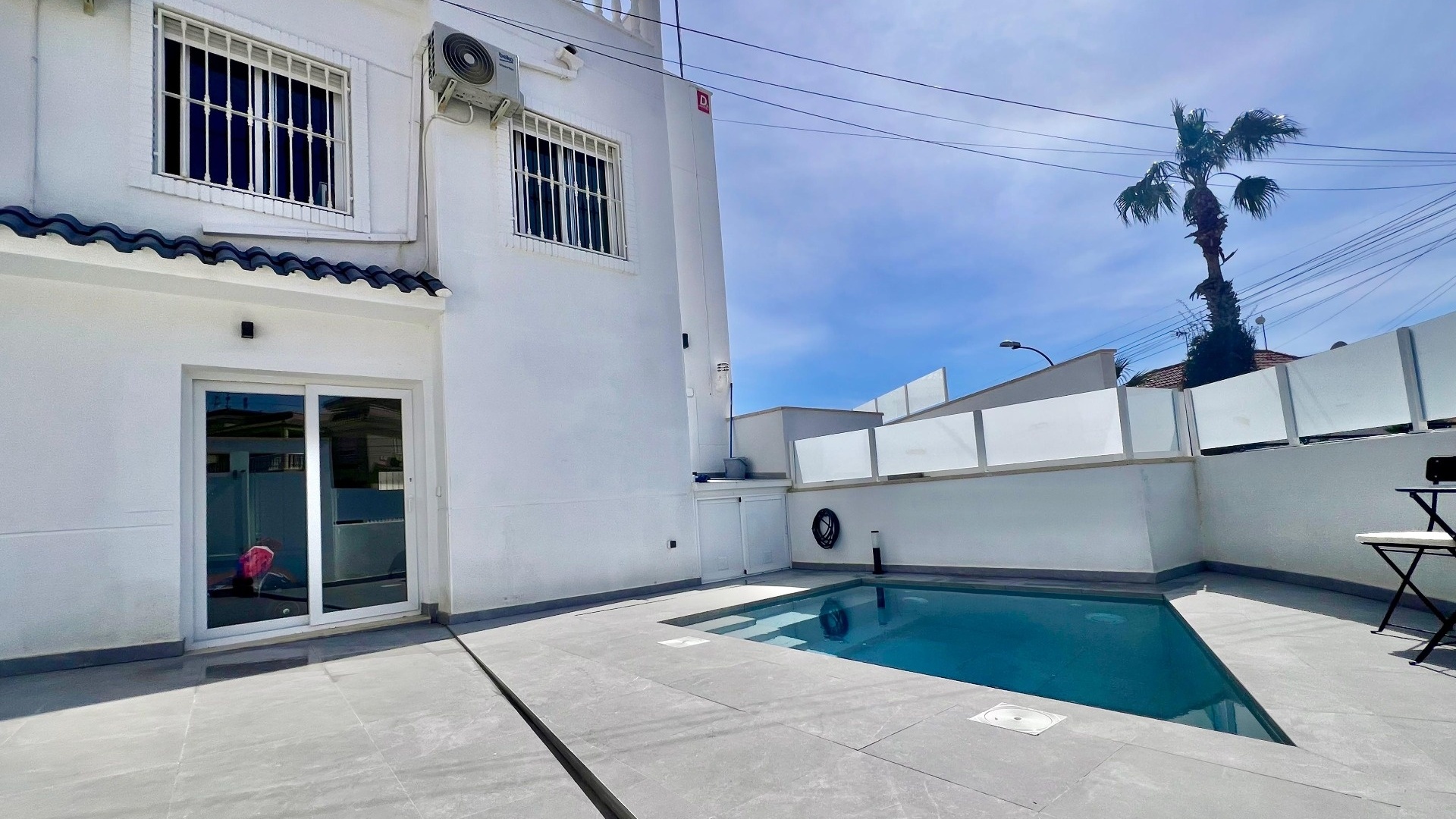 Resale - Villa - Villamartin - las filipinas