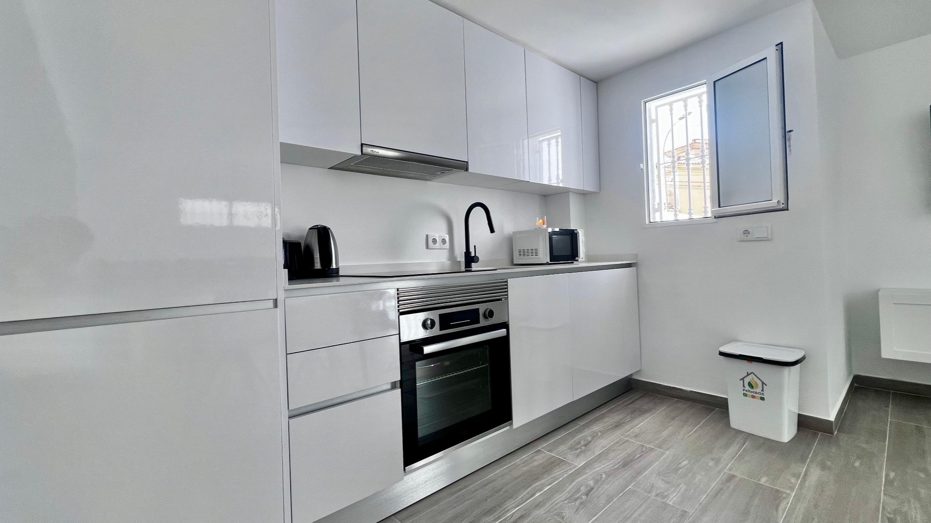 Resale - Villa - Villamartin - las filipinas