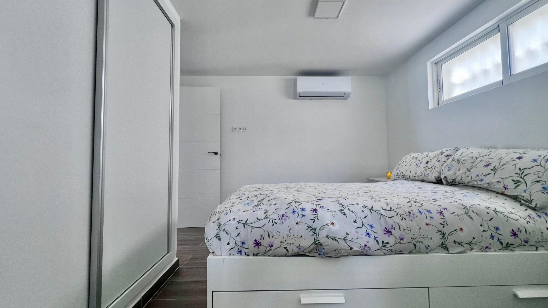 Resale - Villa - Villamartin - las filipinas