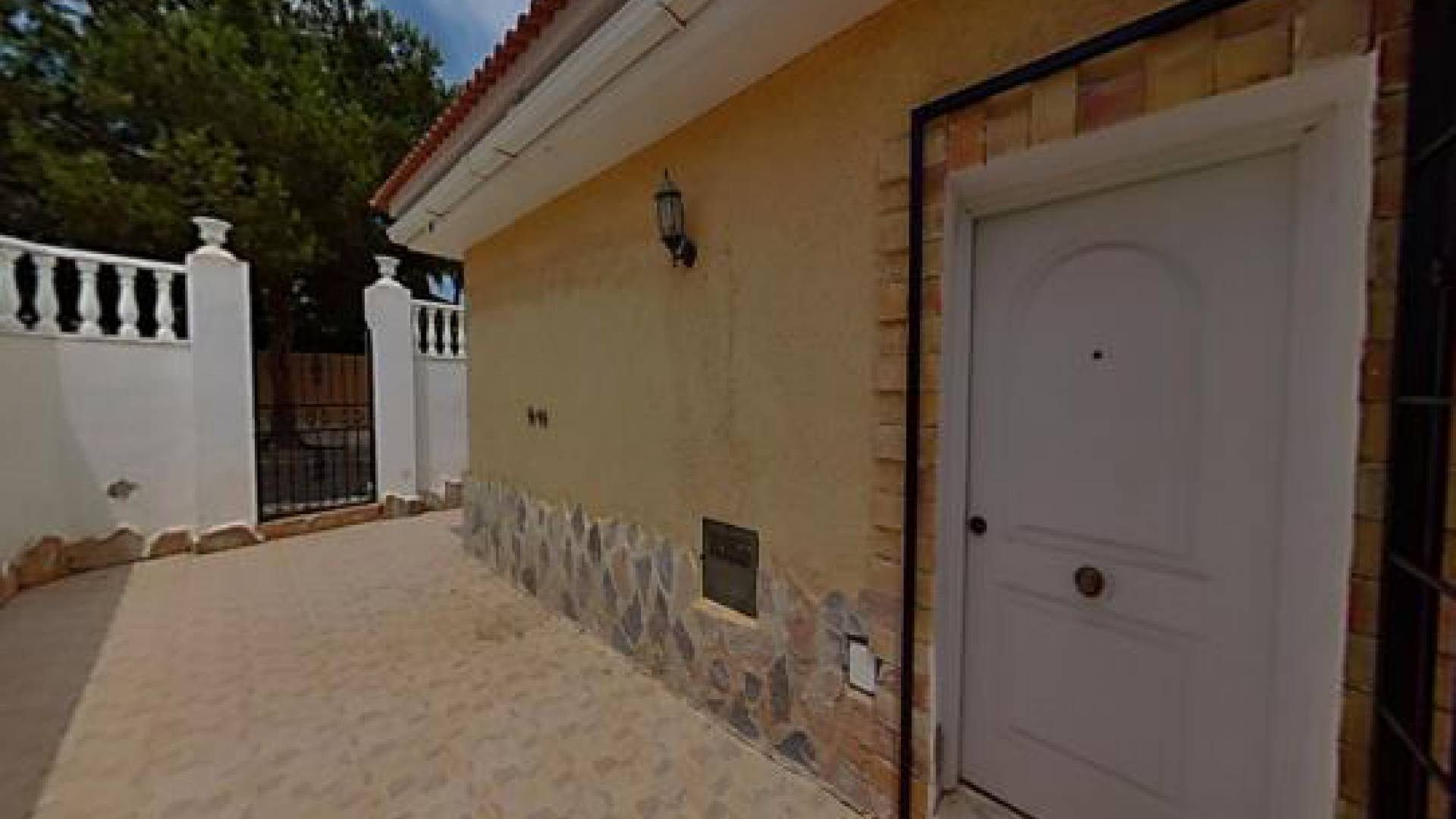 Resale - Villa - Villamartin - las filipinas