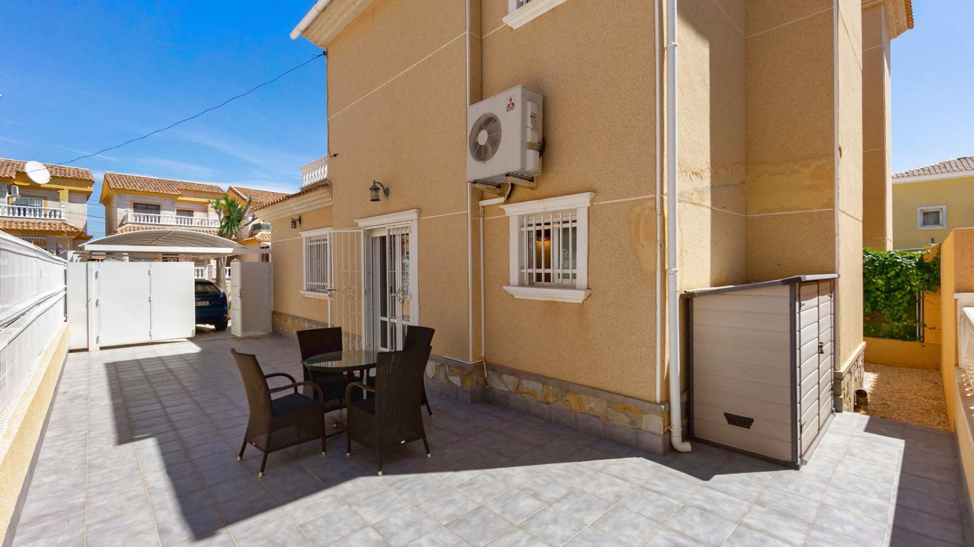 Resale - Villa - Villamartin - las filipinas