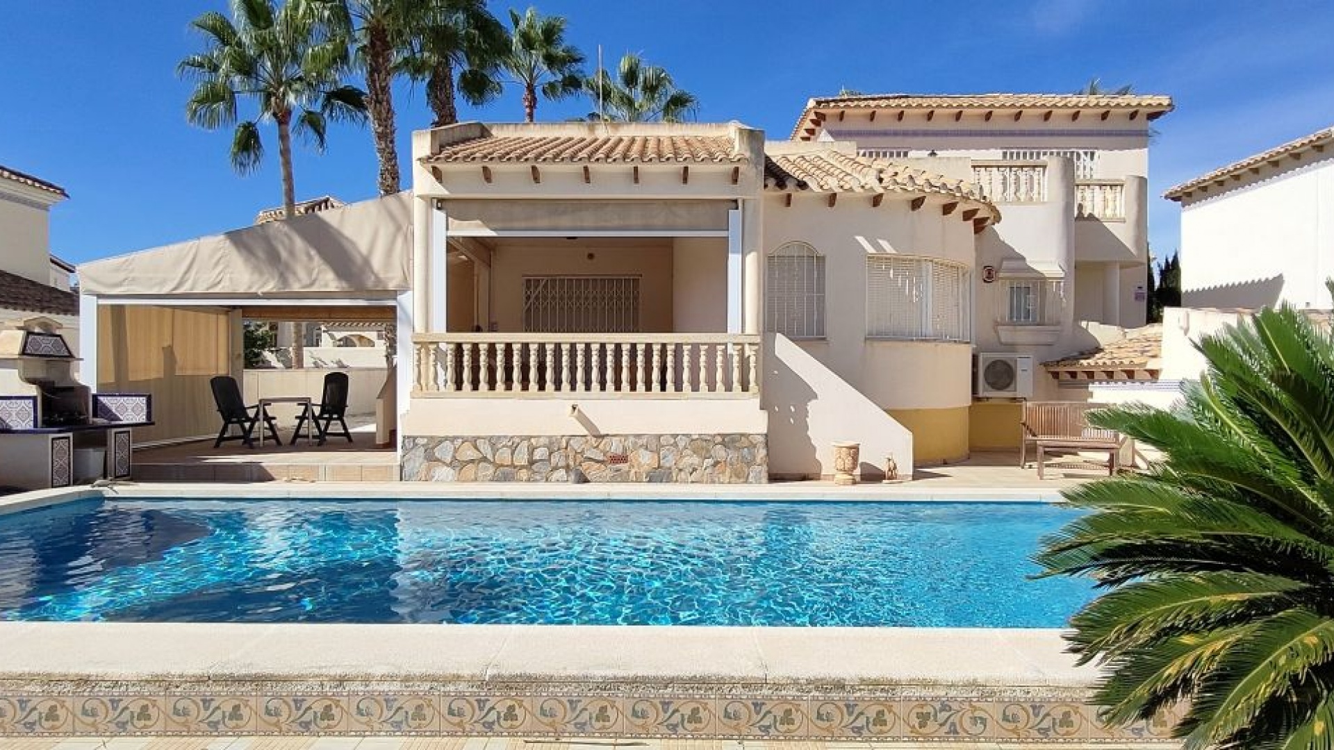 Resale - Villa - Villamartin - las ramblas