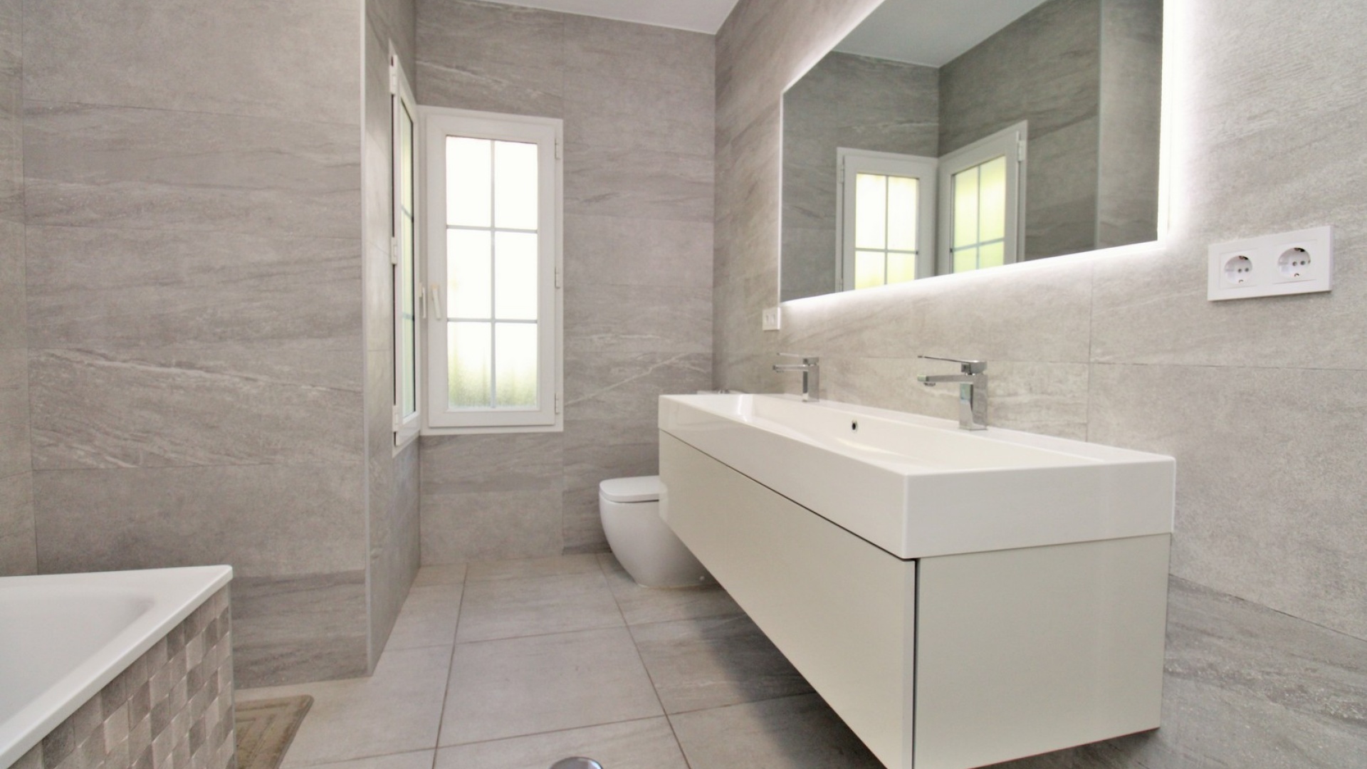 Resale - Villa - Villamartin - las ramblas