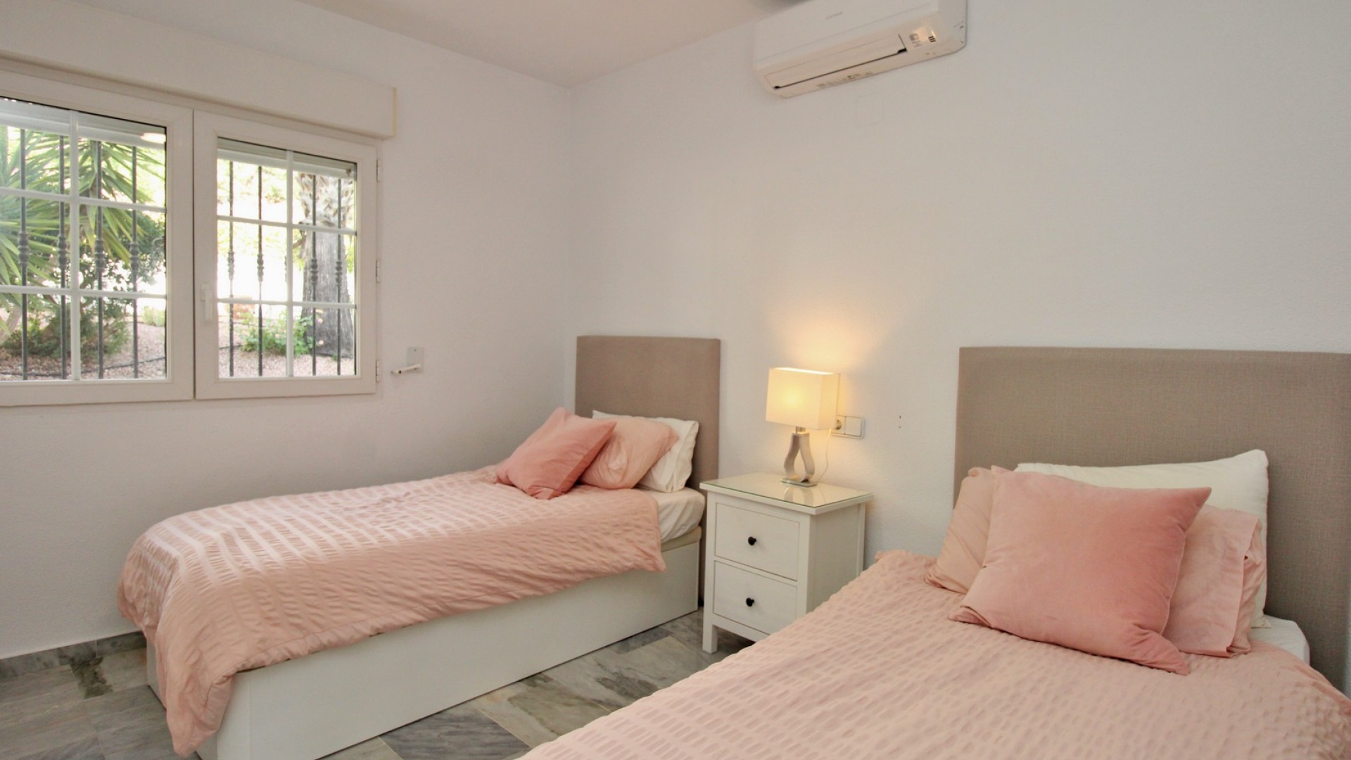 Resale - Villa - Villamartin - las ramblas