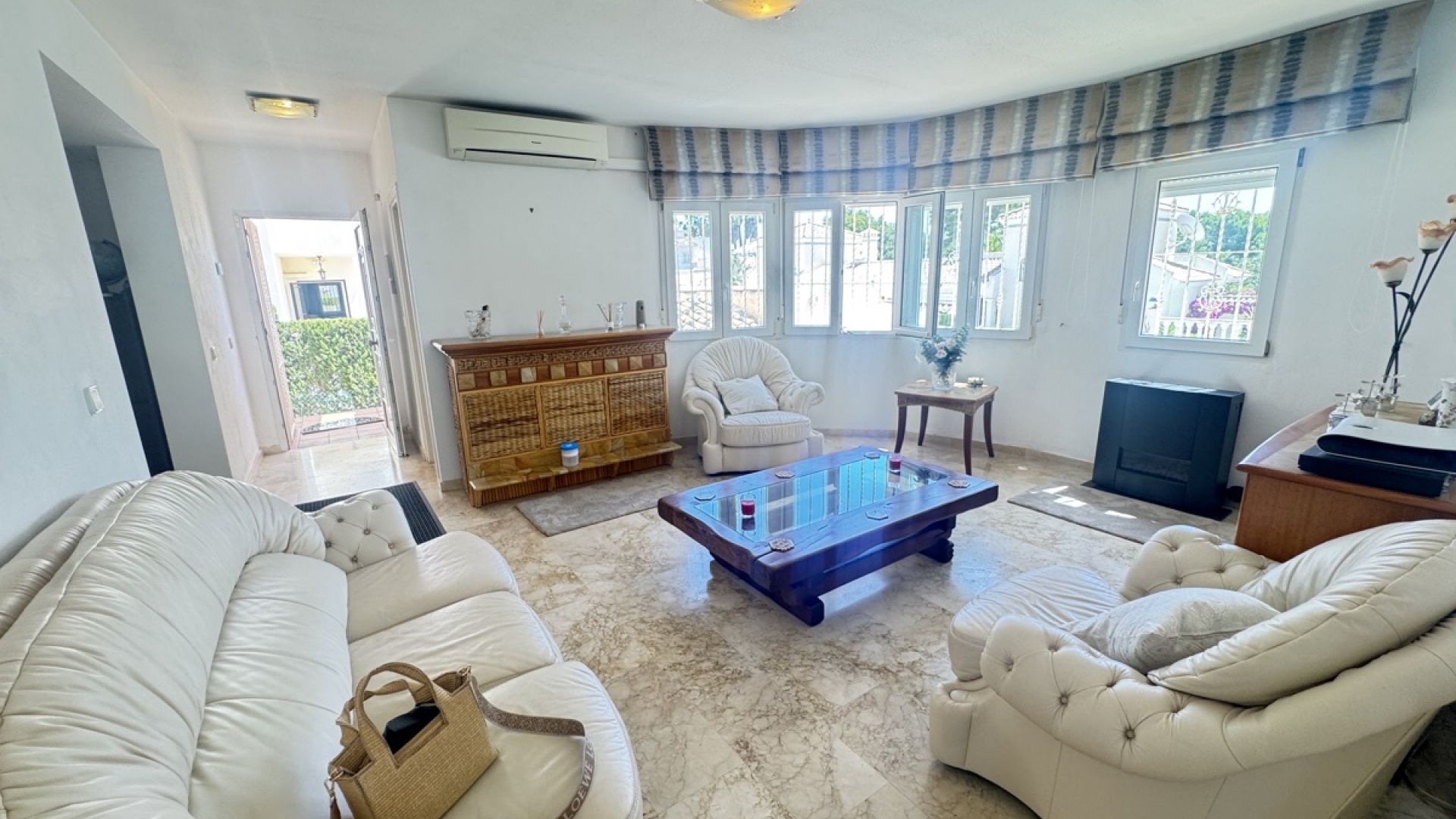 Resale - Villa - Villamartin - las ramblas