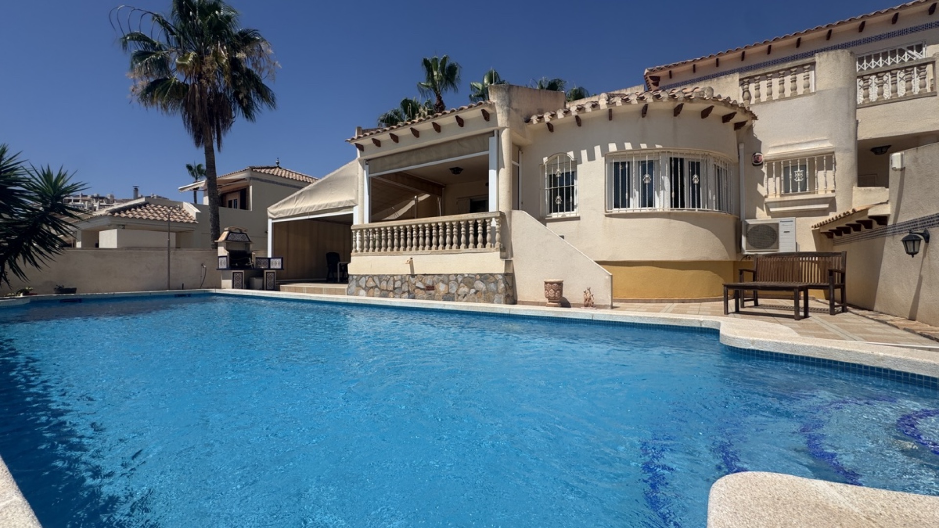 Resale - Villa - Villamartin - las ramblas