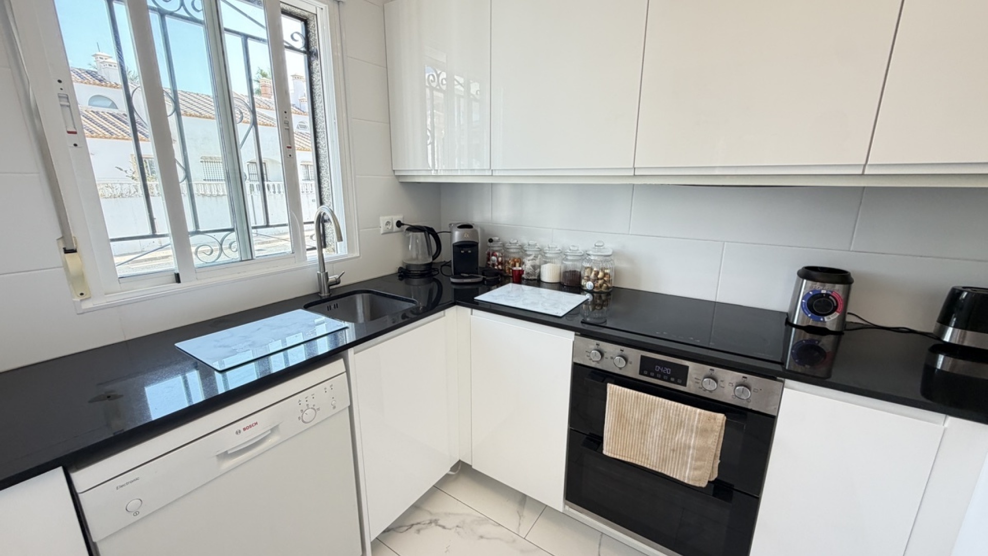 Resale - Villa - Villamartin - las violetas