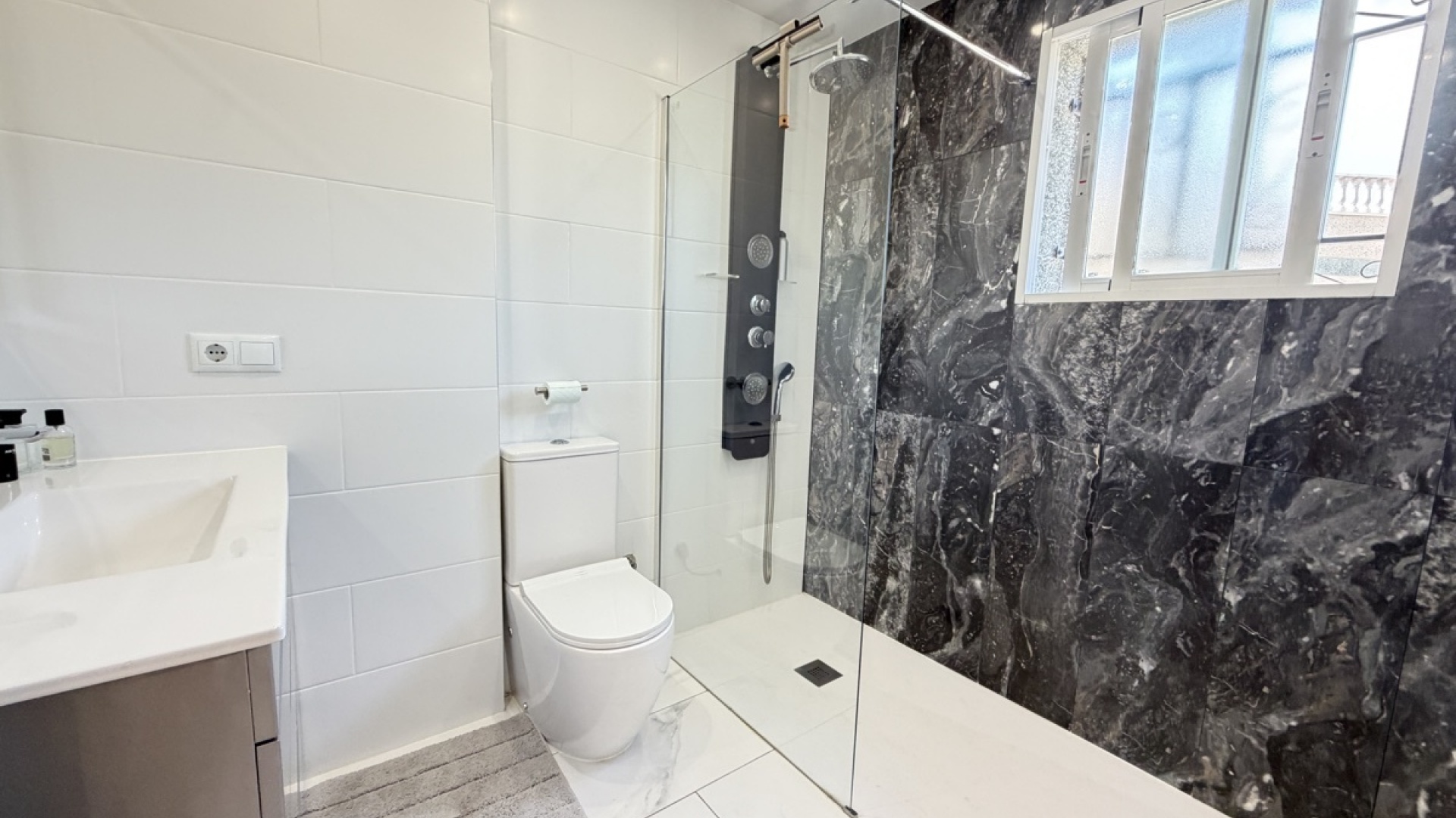 Resale - Villa - Villamartin - las violetas