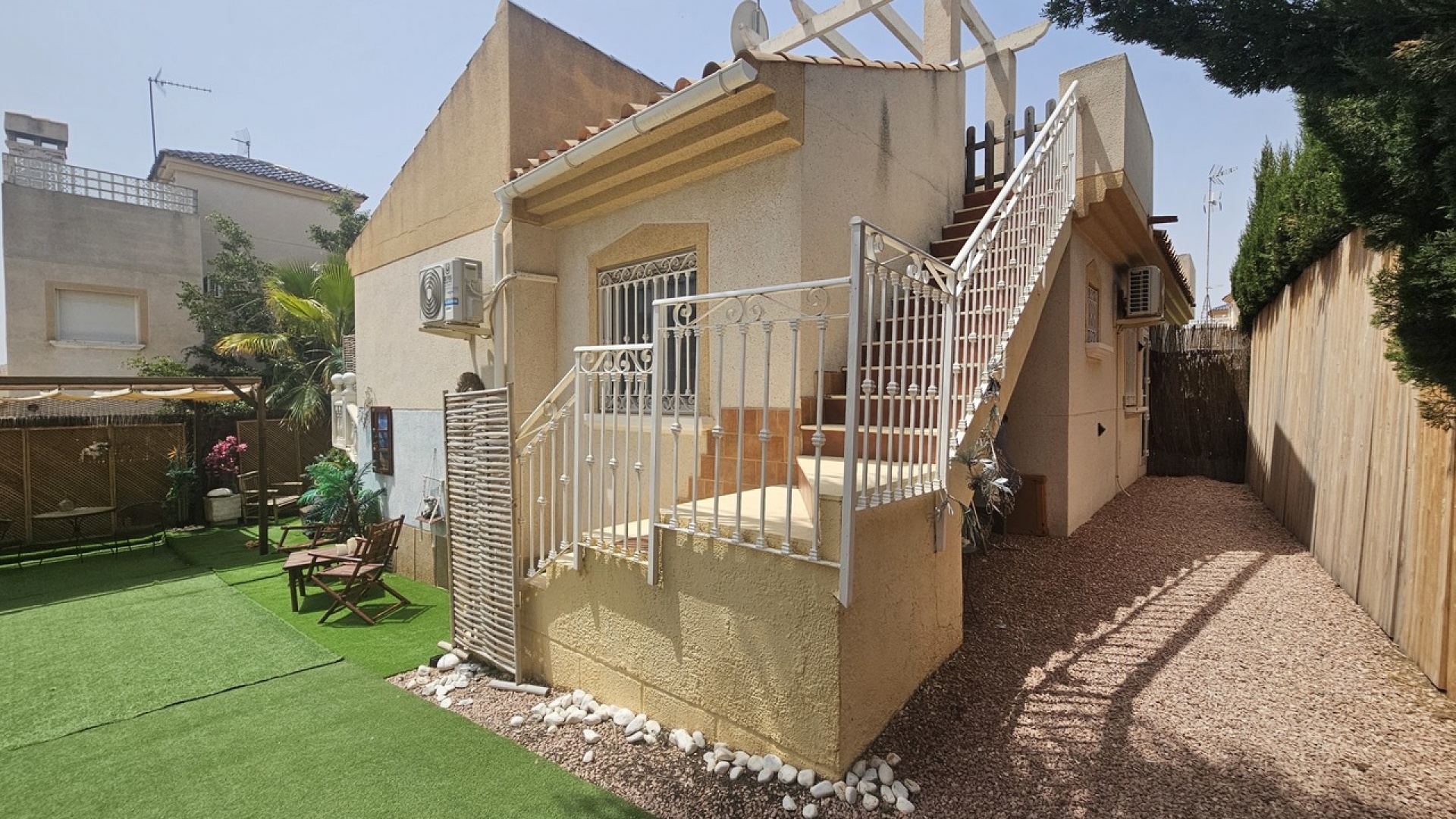 Resale - Villa - Villamartin - Loma Golf