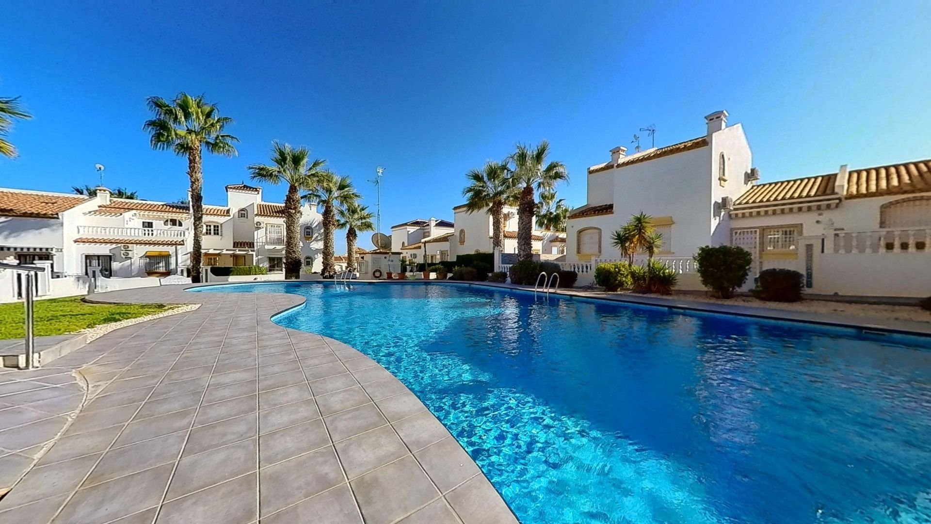 Resale - Villa - Villamartin - Los Dolses