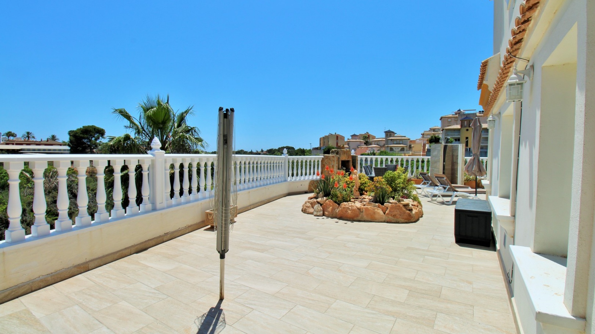 Resale - Villa - Villamartin - Los Dolses