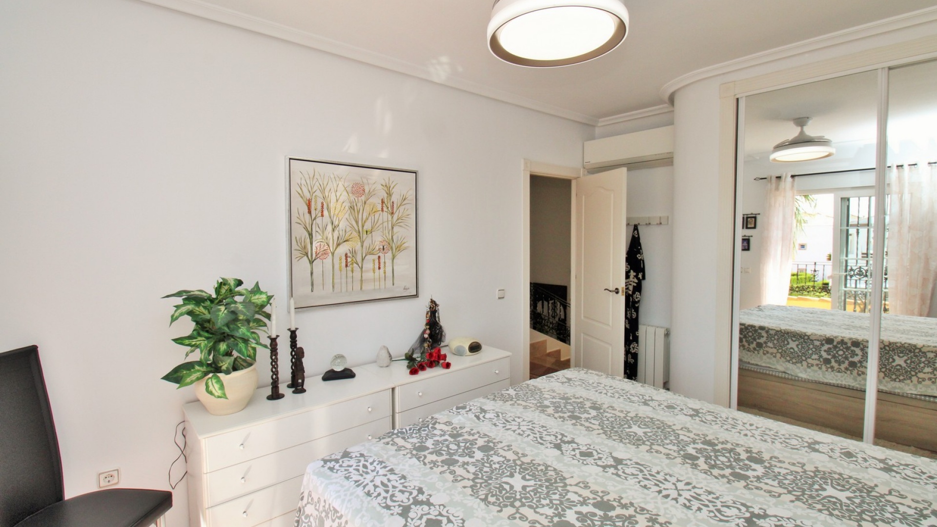 Resale - Villa - Villamartin - Los Dolses