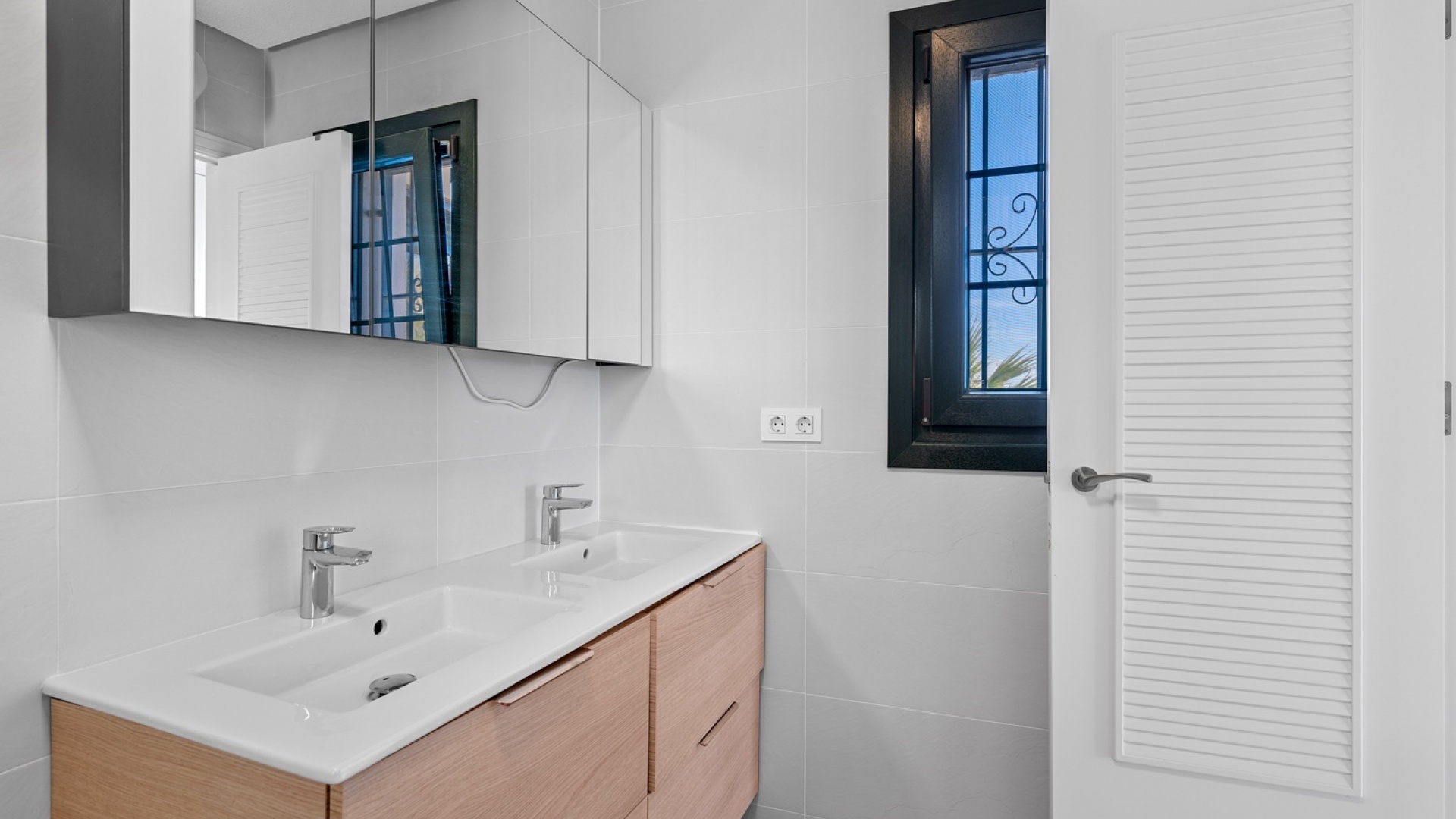 Resale - Villa - Villamartin - Los Dolses